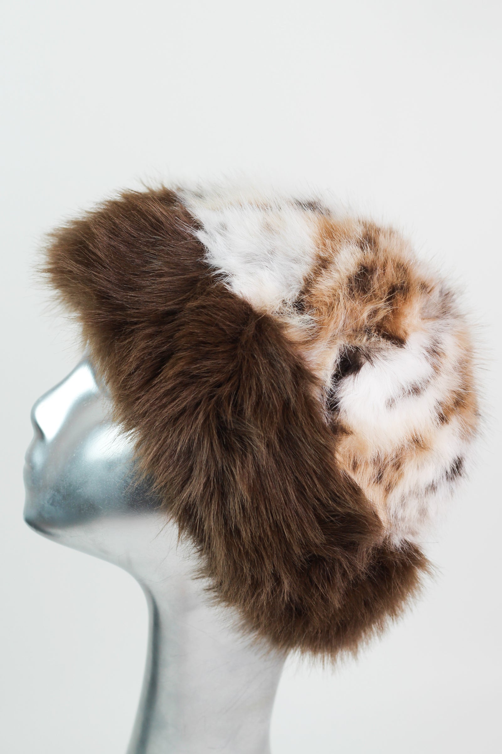 Two Toned Leopard Hat w/ Faux Fur Trim