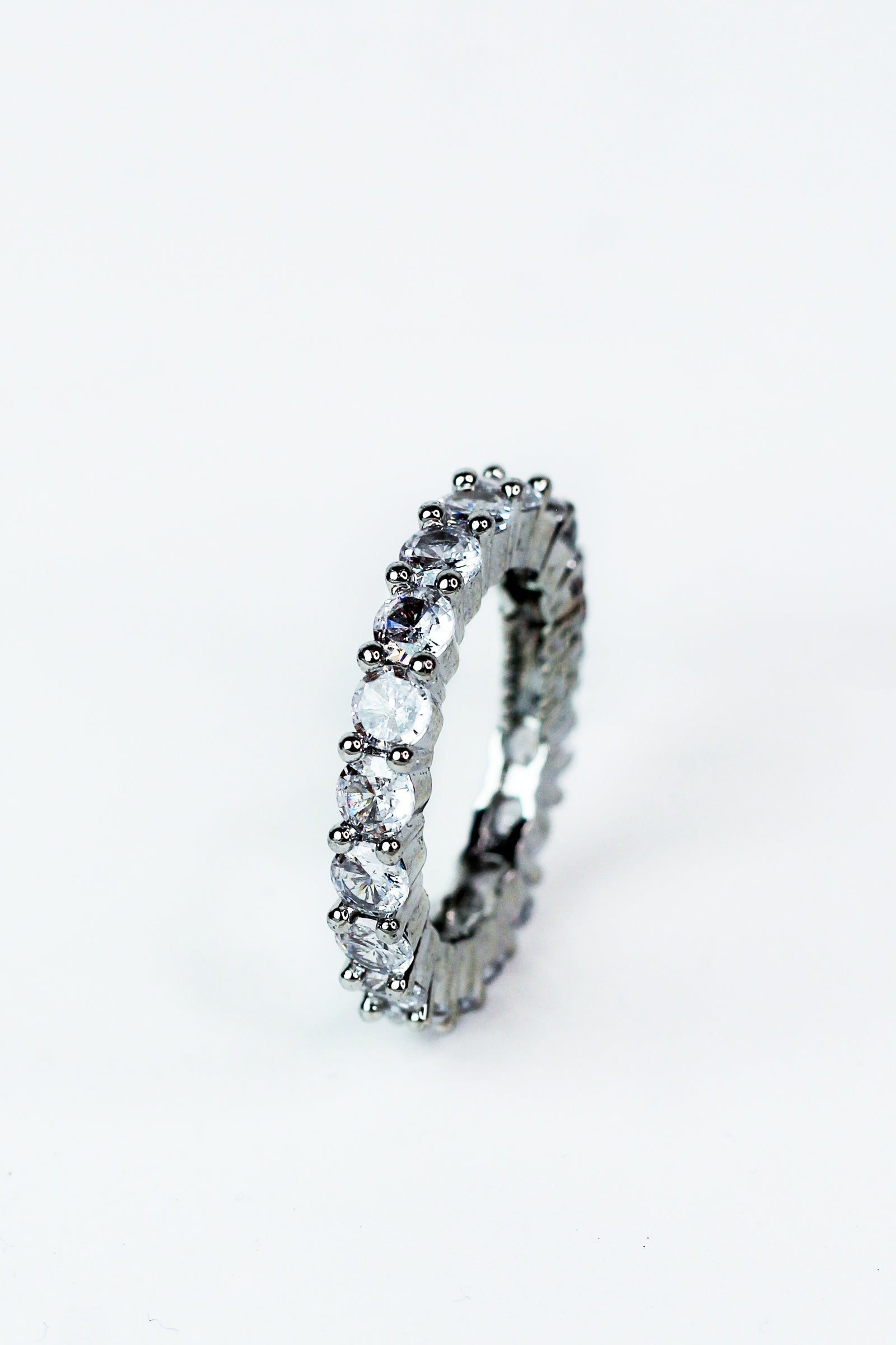 All Circle Stone Band Ring