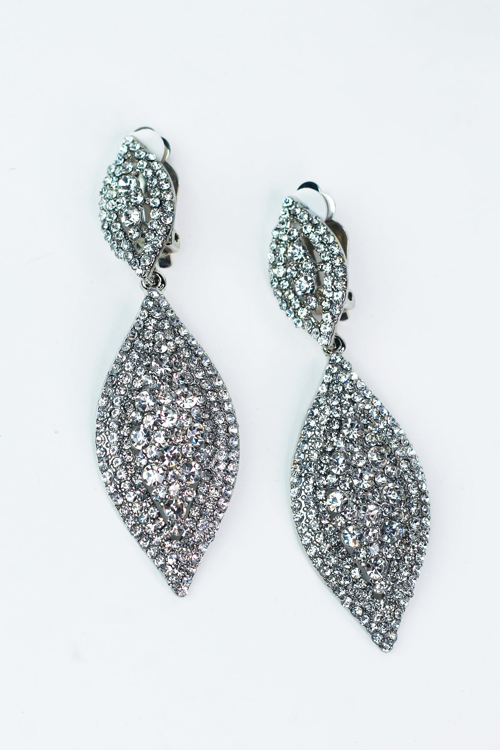 XL Almond Raised Middle CLIP Earring