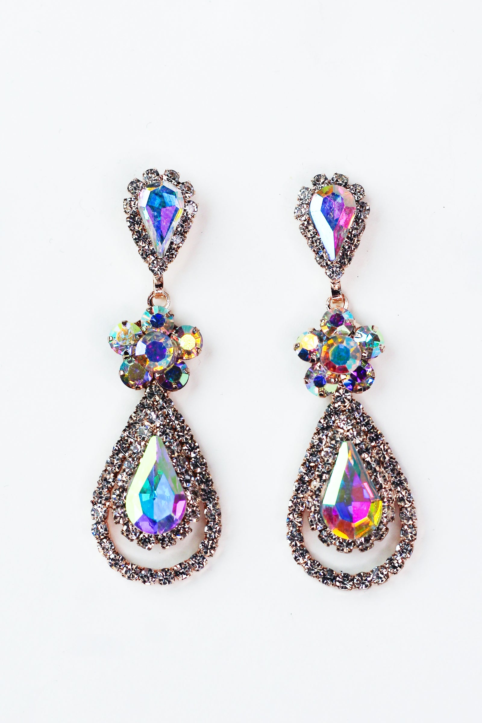 Flower Middle Two Row Trim Teardrop Earring
