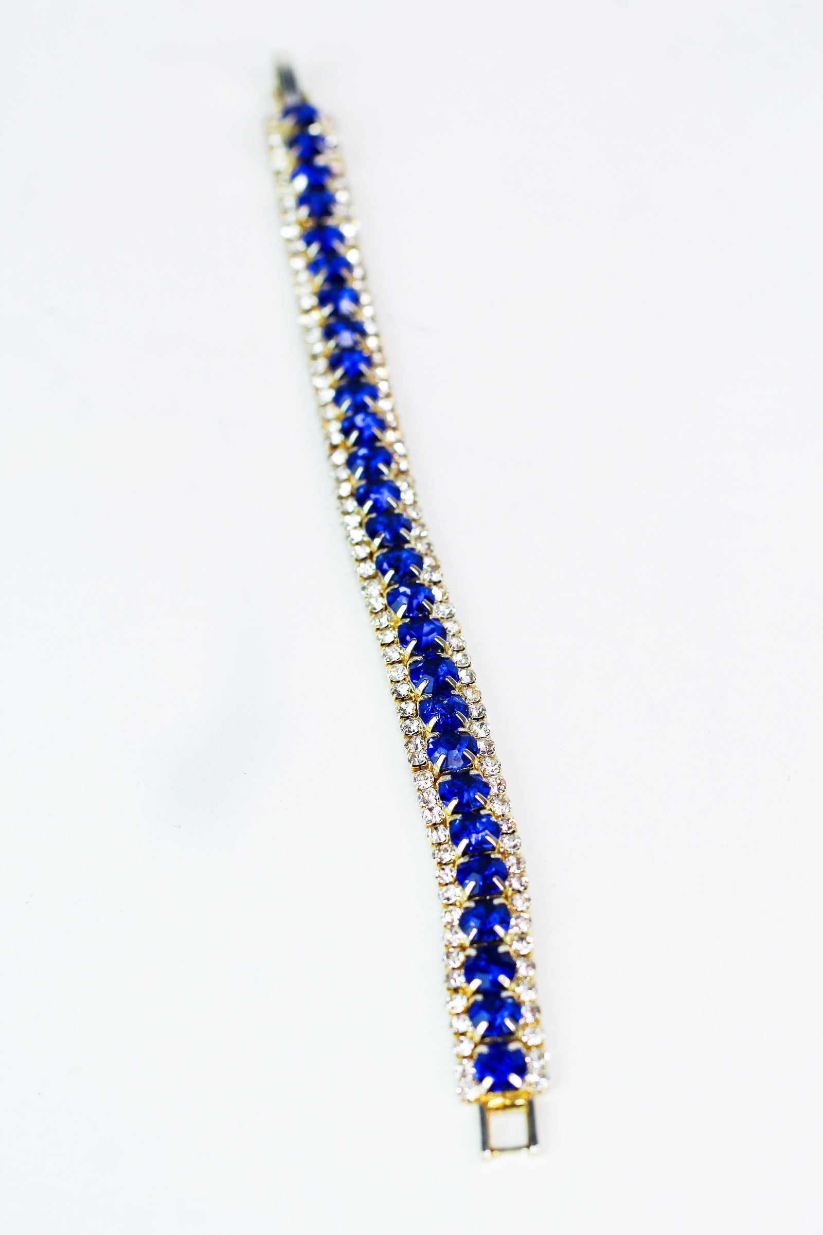 Circle Center Rhinestone Trim Tennis