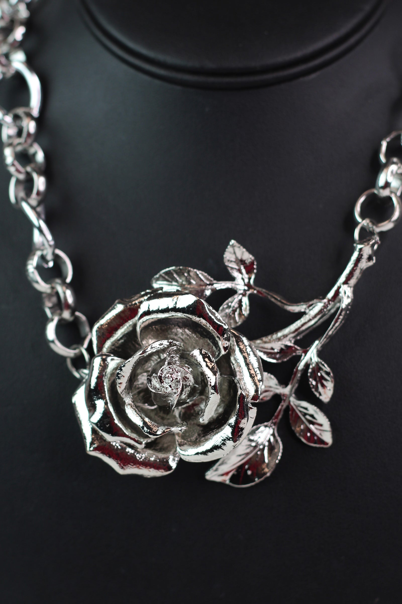 Metal Rose Chunky Link Statement Necklace