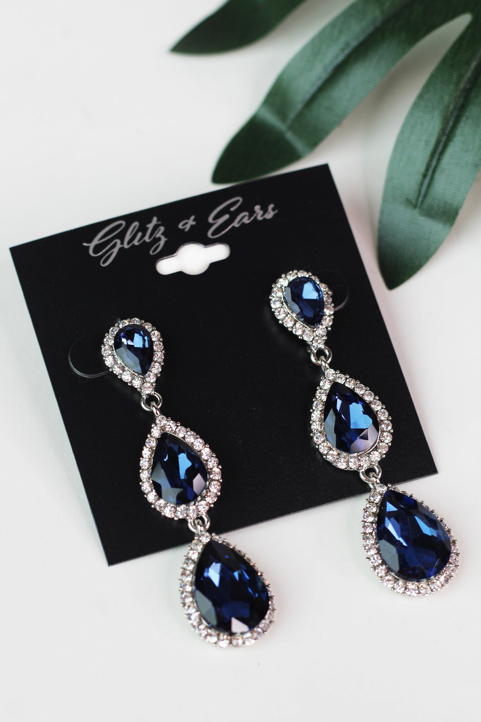 3 Teardrop Rhinestone Trim Earring