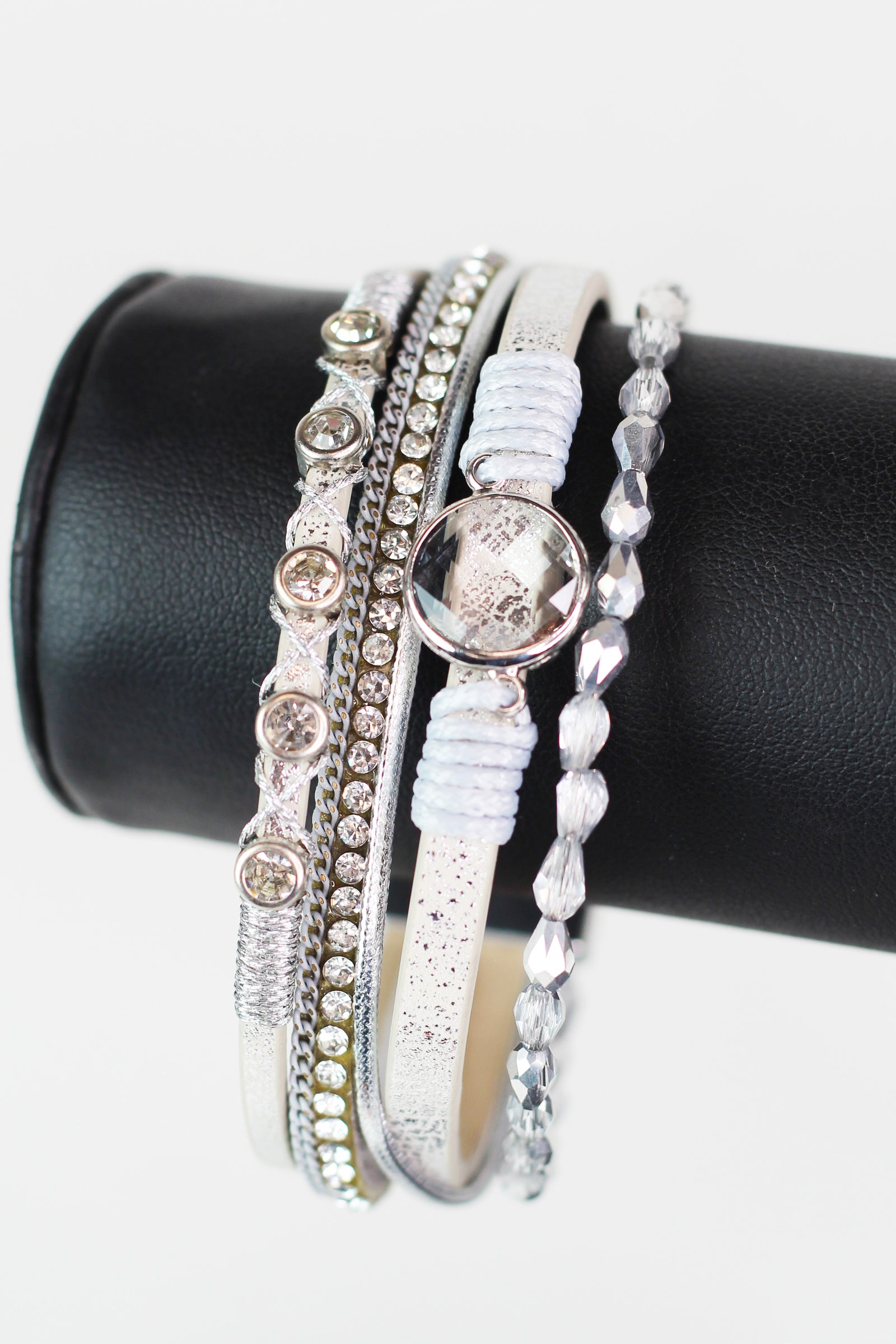 Thin Barrel Beads Stones Strips & Round Center Magnetic Bracelet