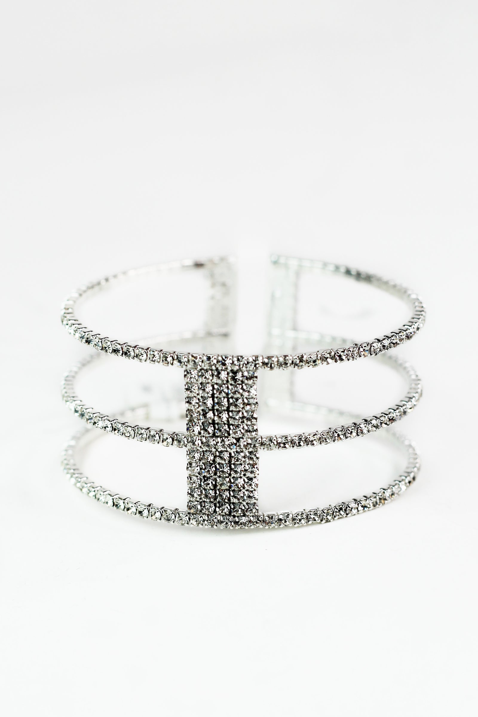 Spaced 3 Row & Rectangle Center Rhinestone Cuff
