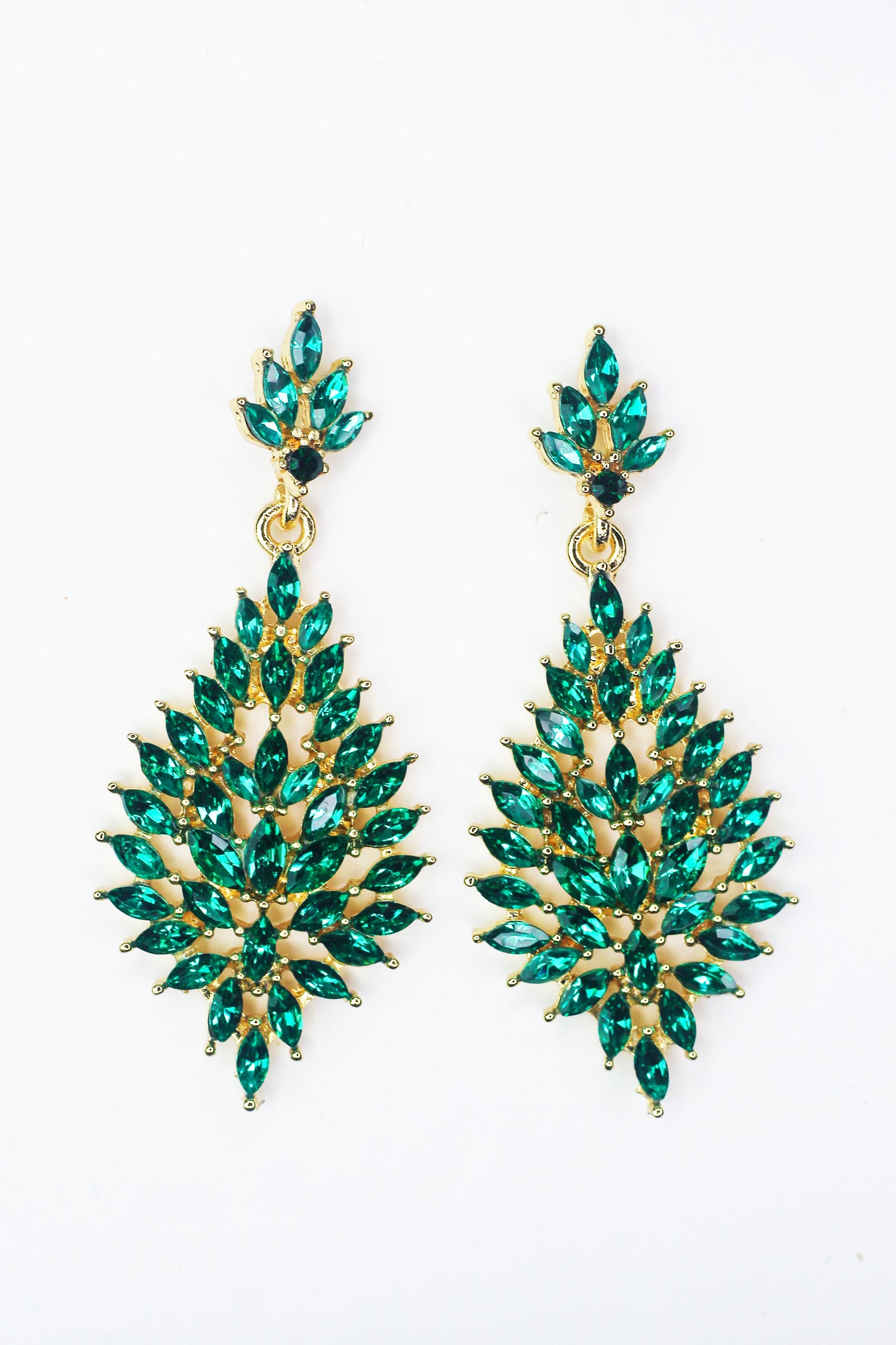 XS Almonds Teardrop Design Earring