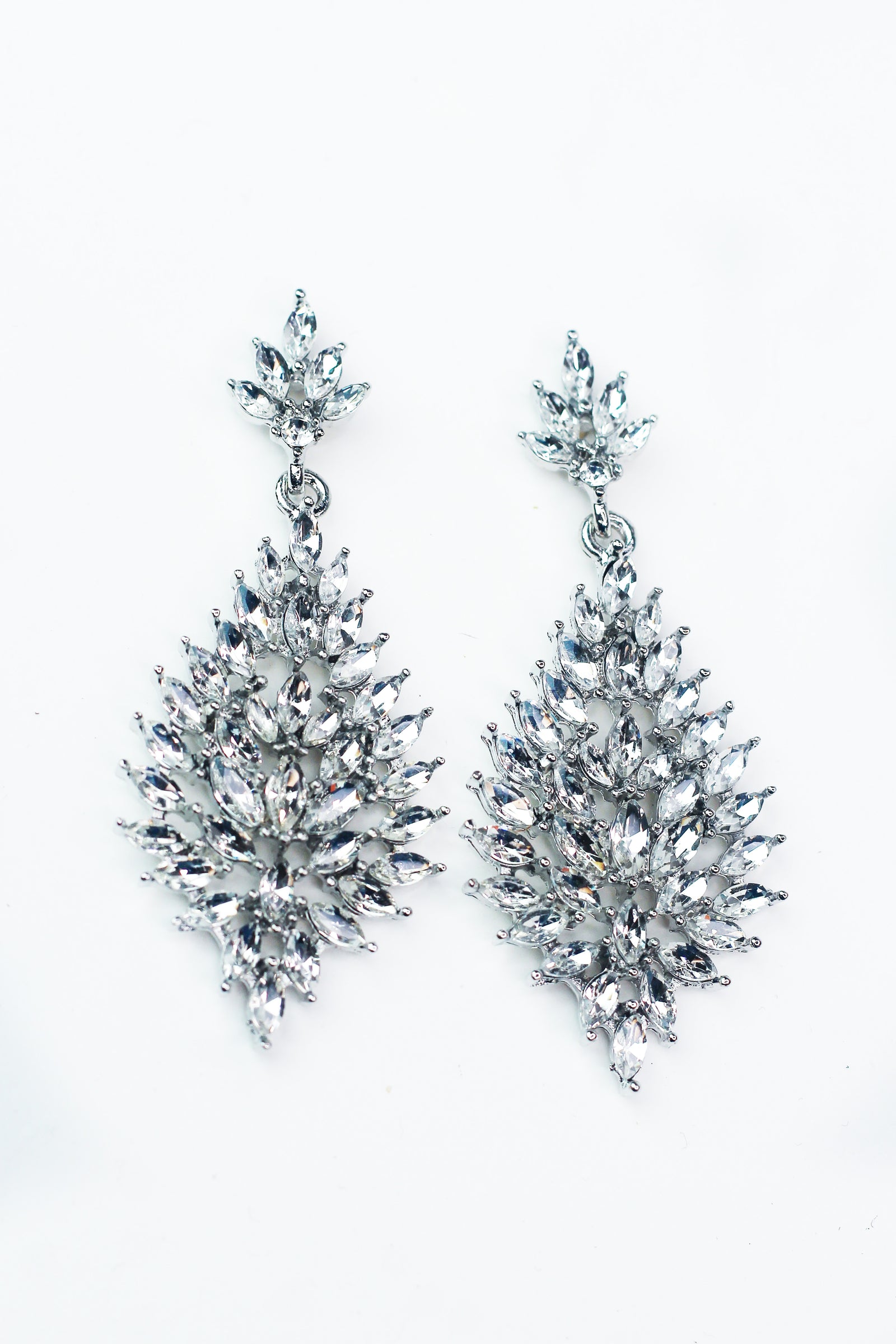 XS Almonds Teardrop Design Earring