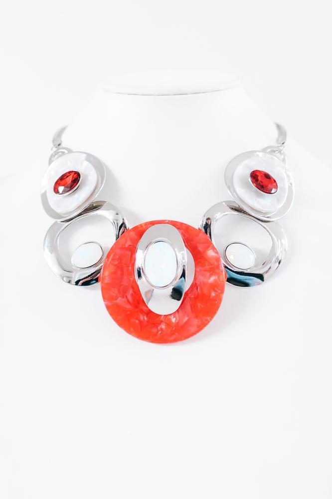 XL Plate with Oval Stone Necklace