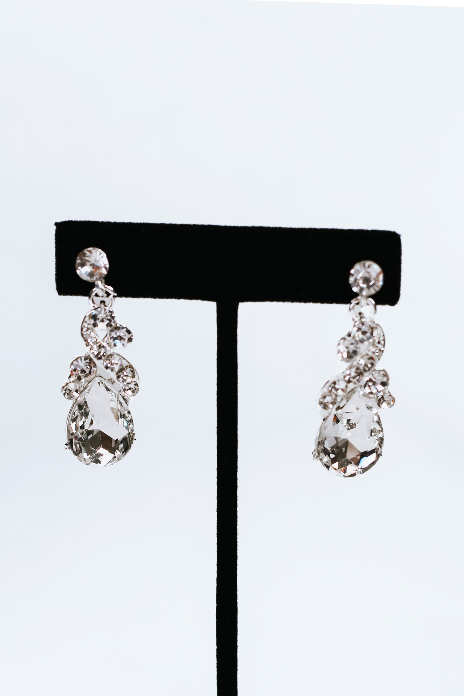 Teardrop Marquis & Rhinestone Swirls Statement Necklace