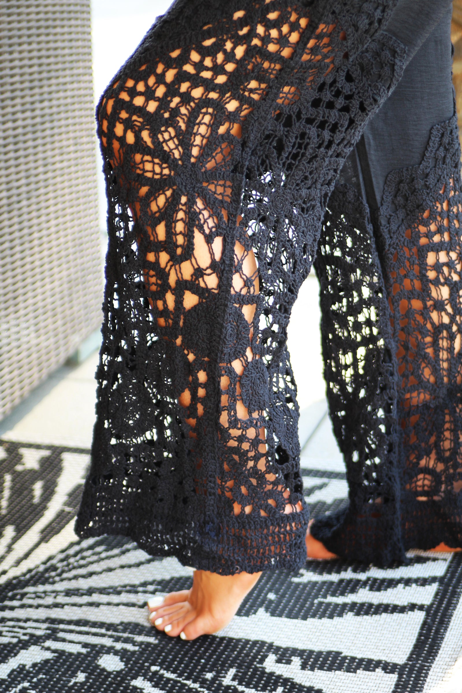 Lined Linen Pant W/ Crochet Bottom
