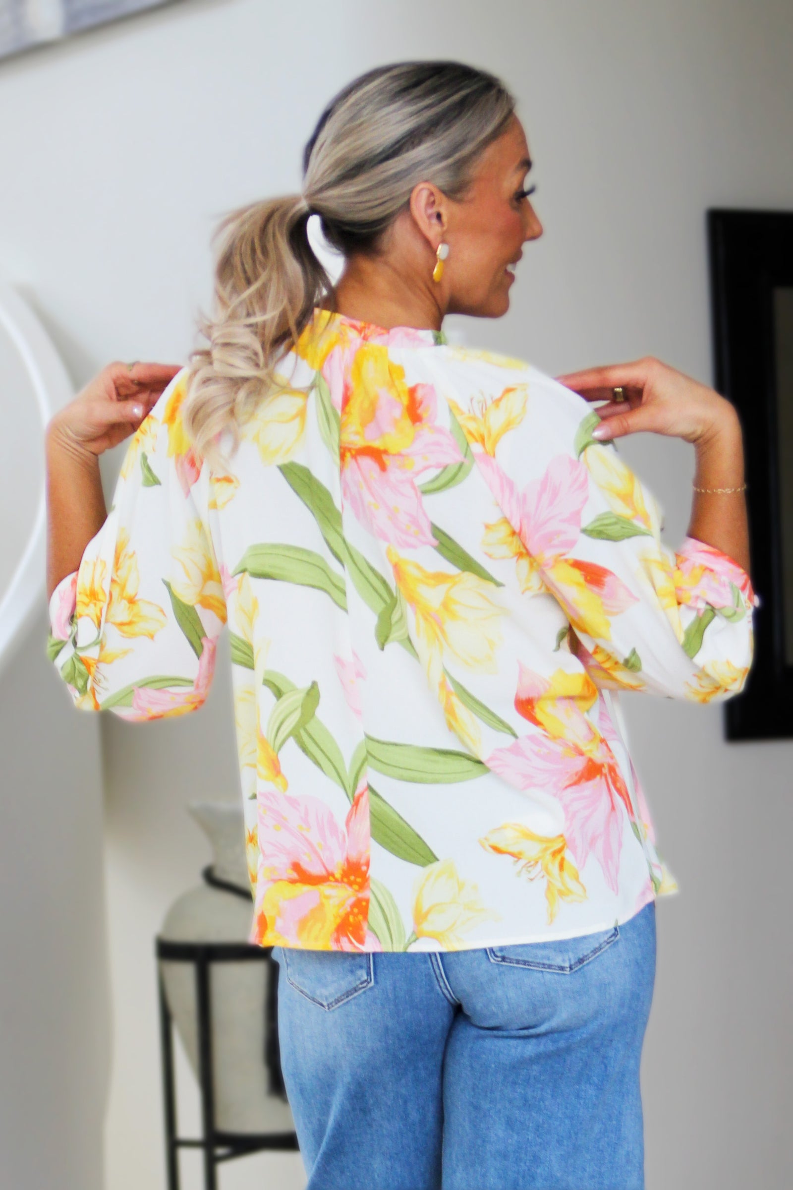 Floral Print Top w/ Neckline Ties & 3/4 Puff Sleeves
