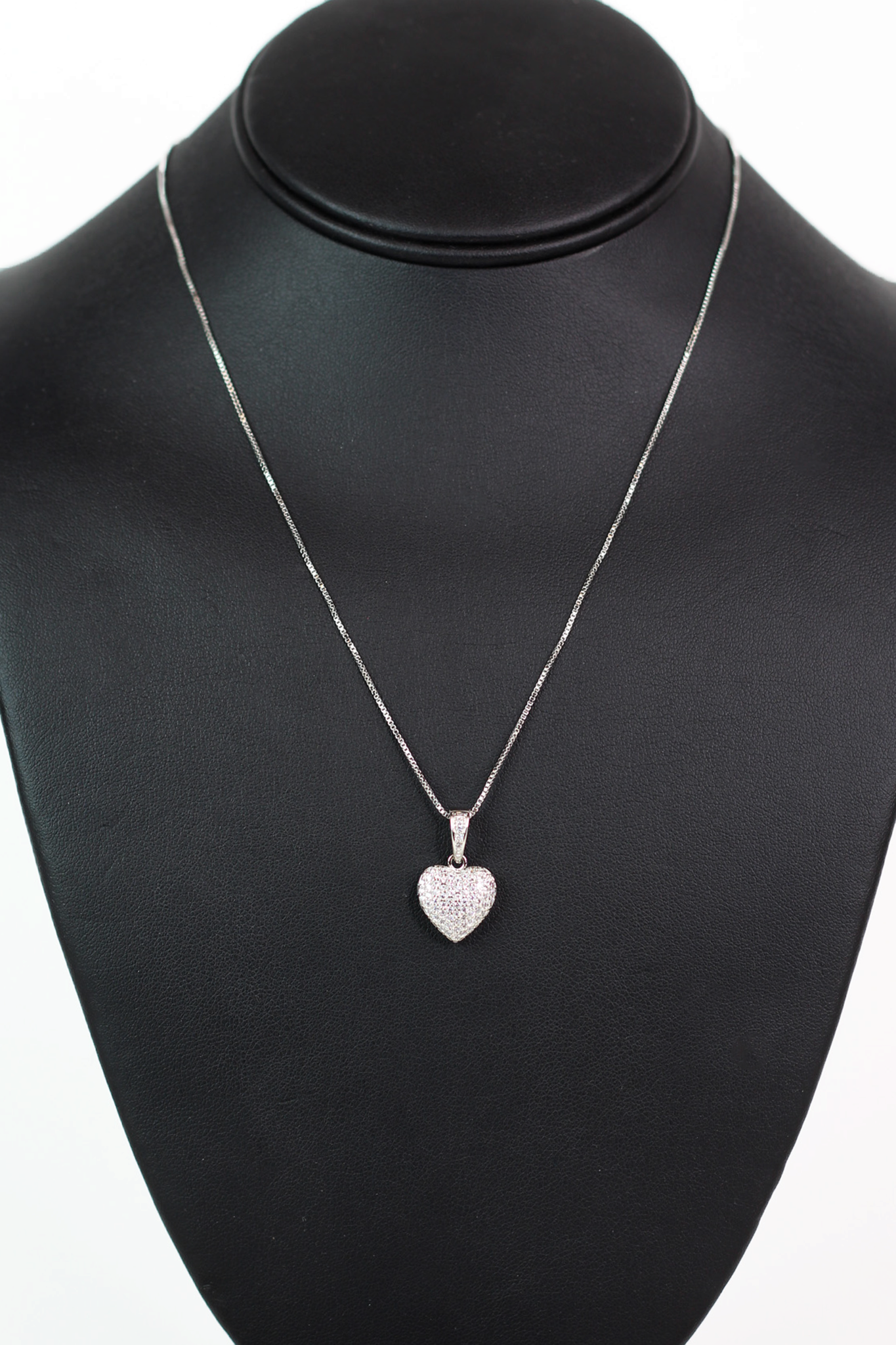 Small Rhinestone pendant Heart Necklace