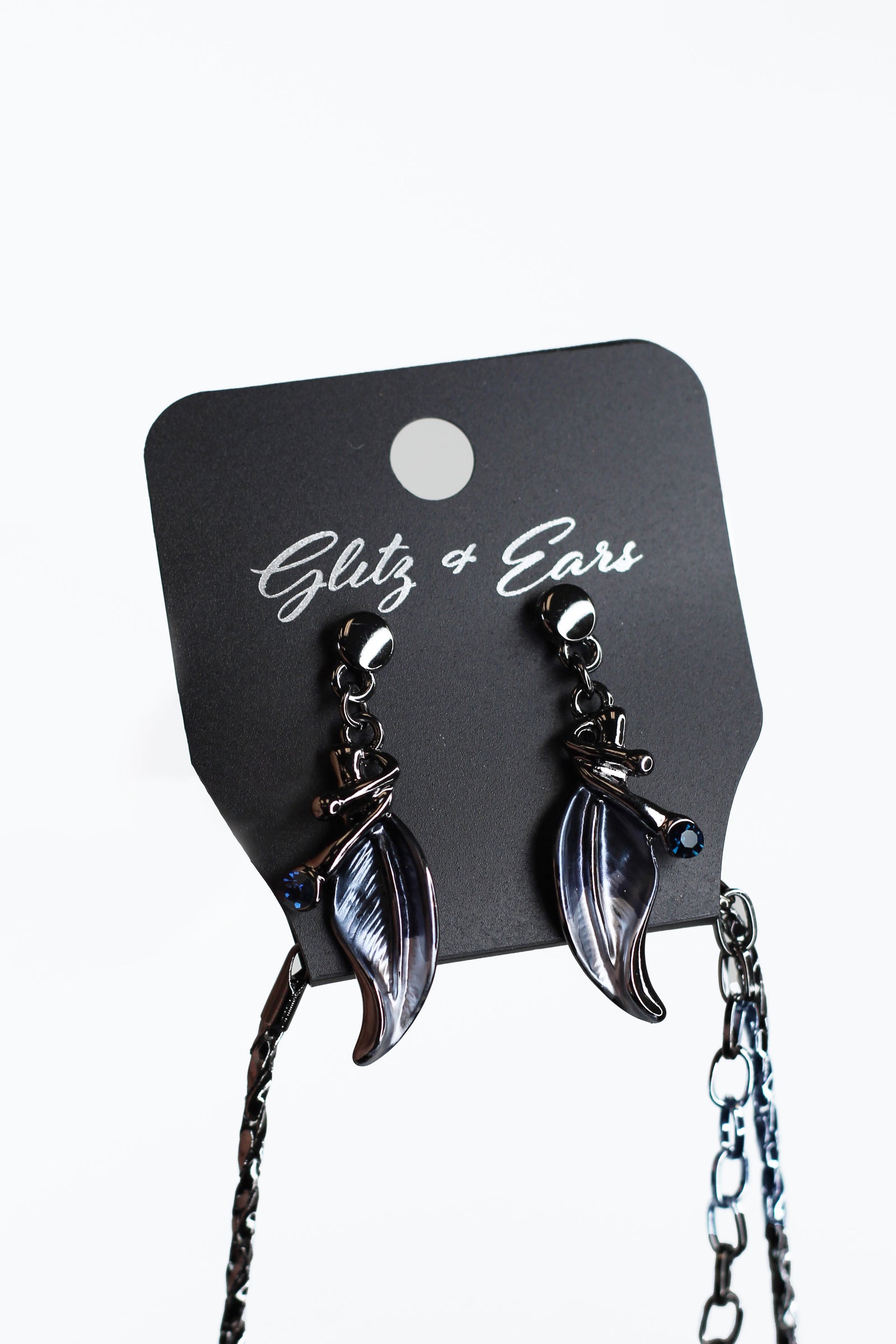 Metal Leaves Lines & Rhinestones Necklace