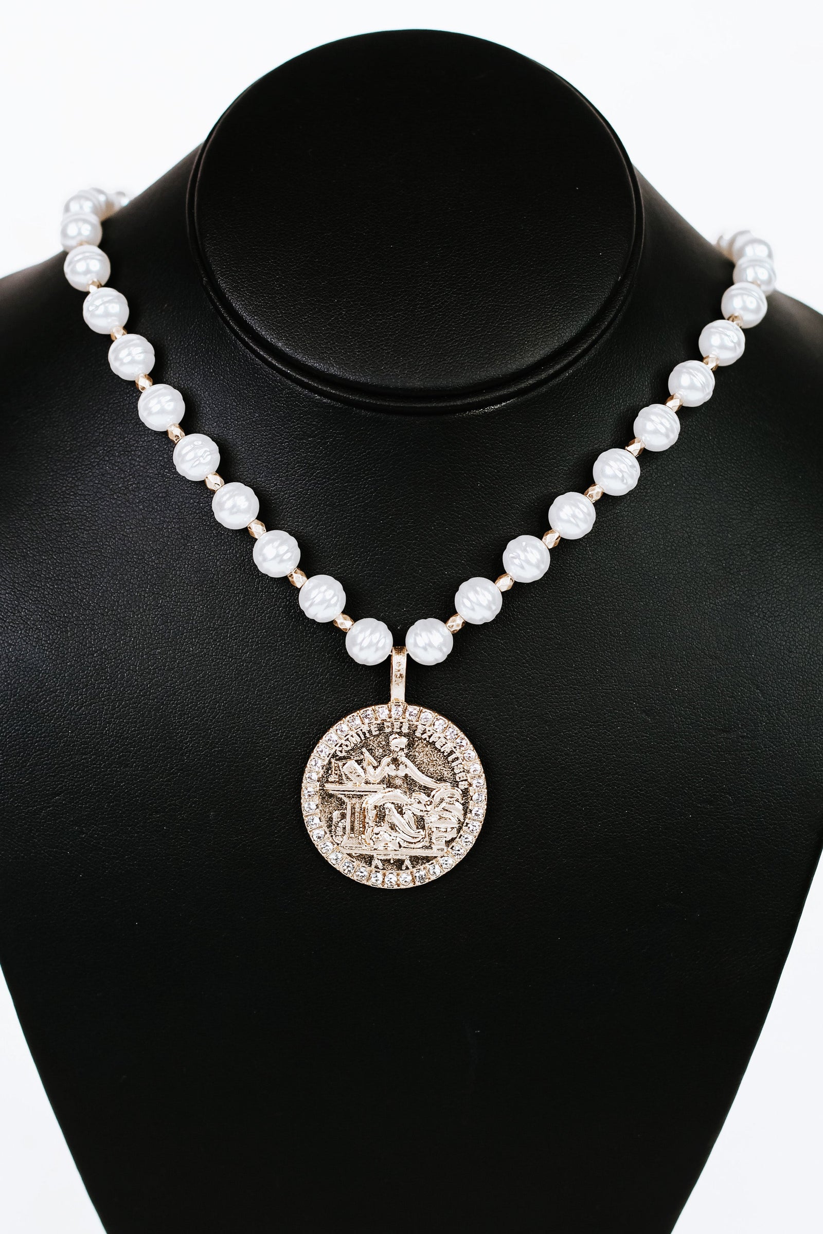 Rhinestone Trim Coin Pendant Pearl Necklace Set