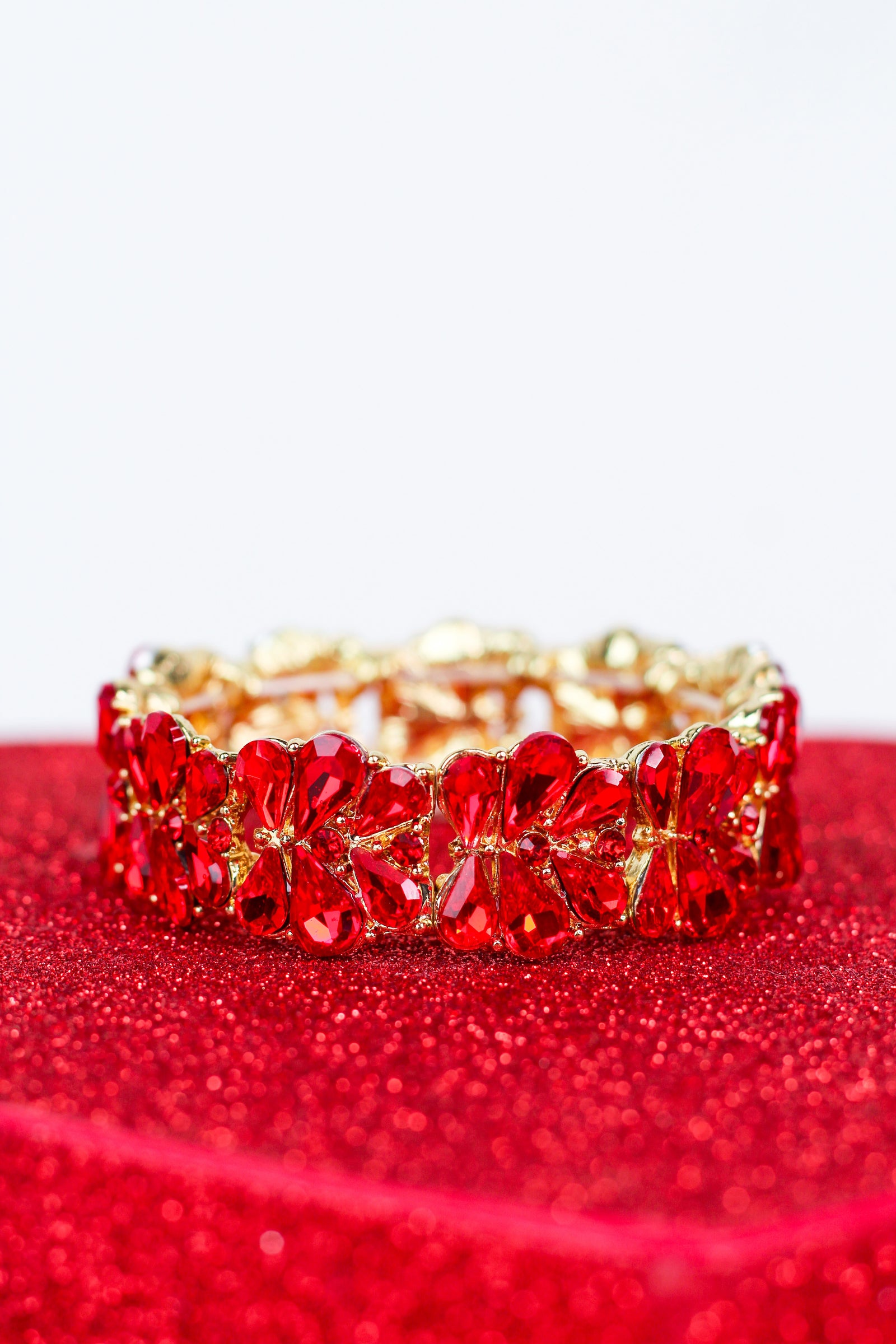 Two Row Sideway Teardrop Stretch Bracelet