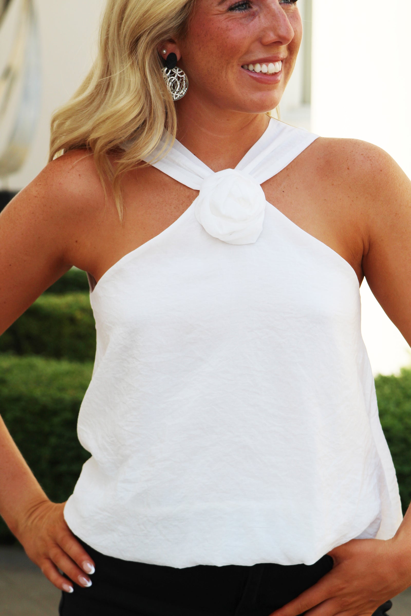 Rosette Hi-Lo Bubble Hem Sleeveless Top