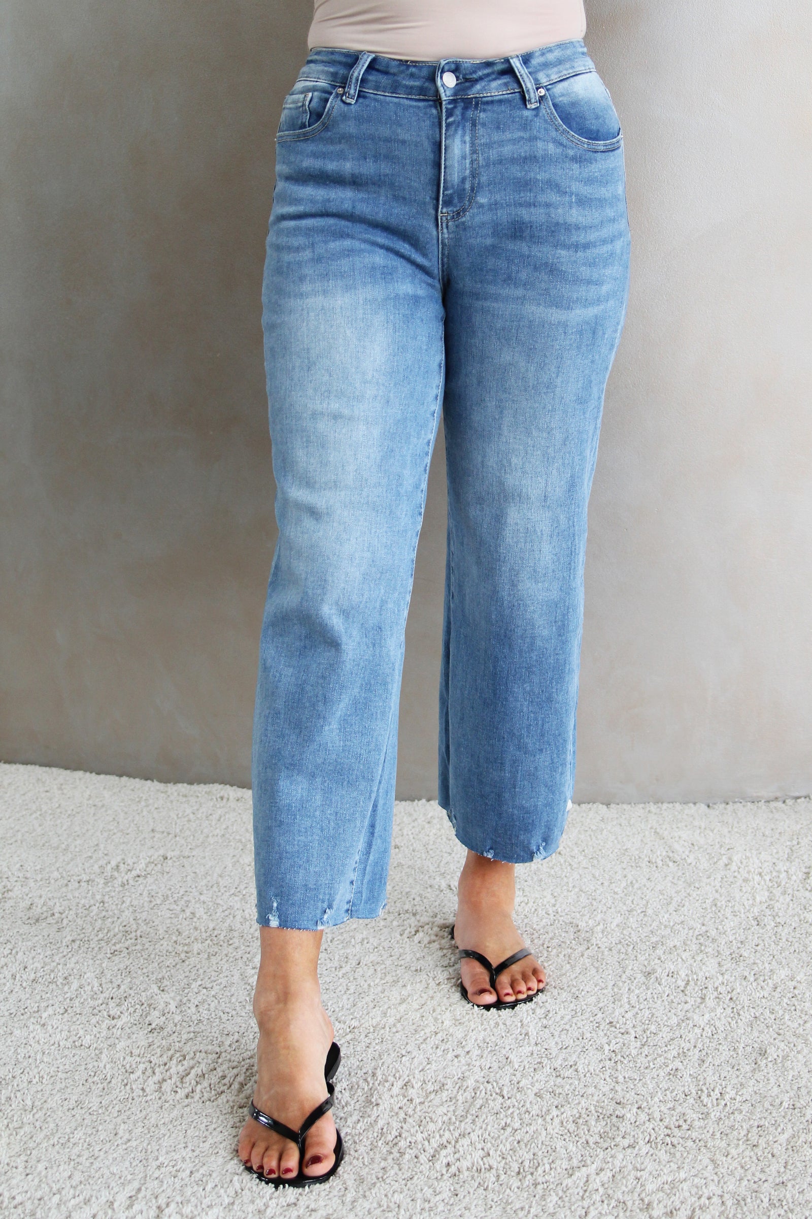Wide Leg Raw Hem Cropped Denim Jeans