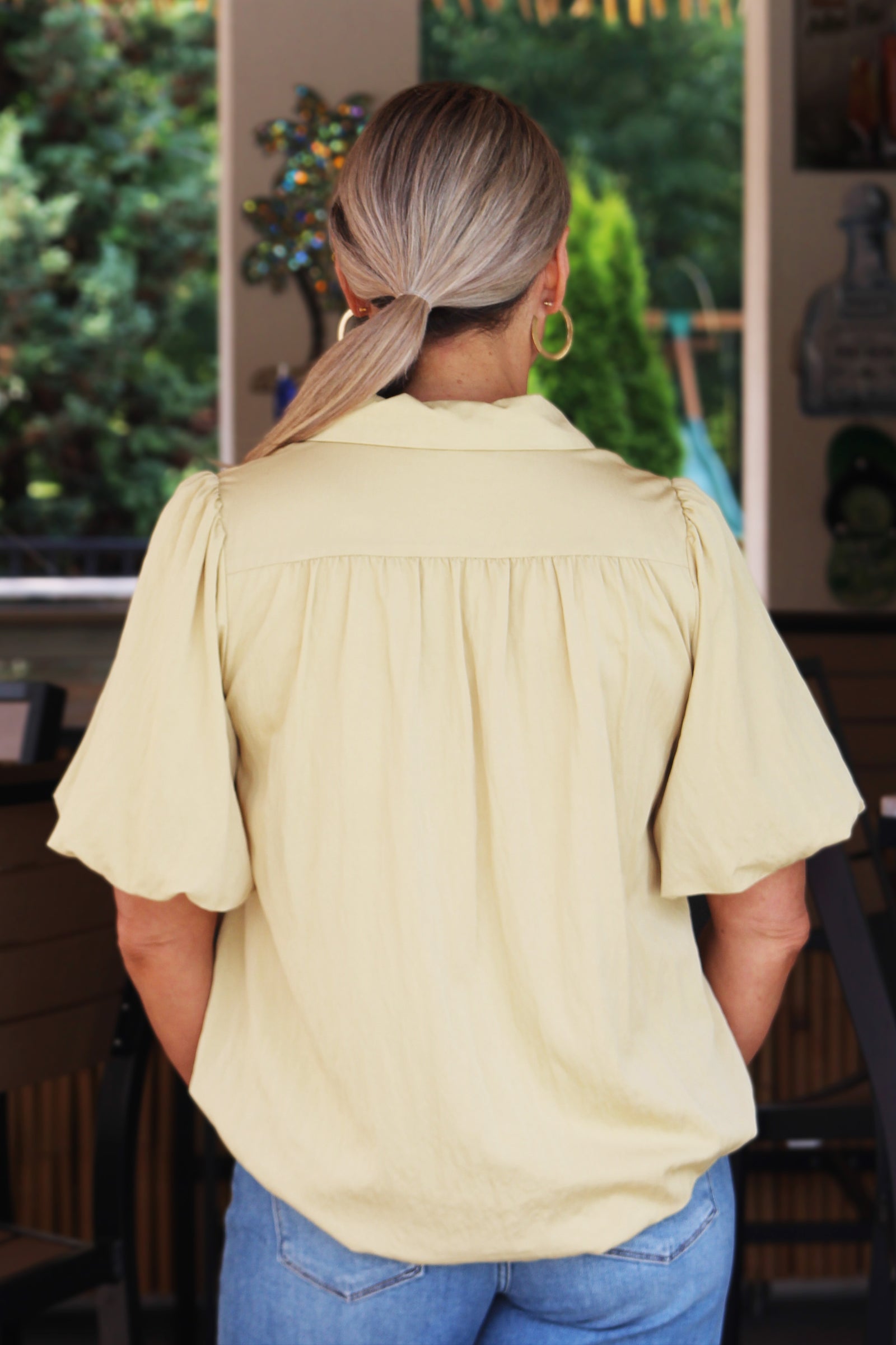 Puff Short Sleeve Zip Top w/ Bubble Hem