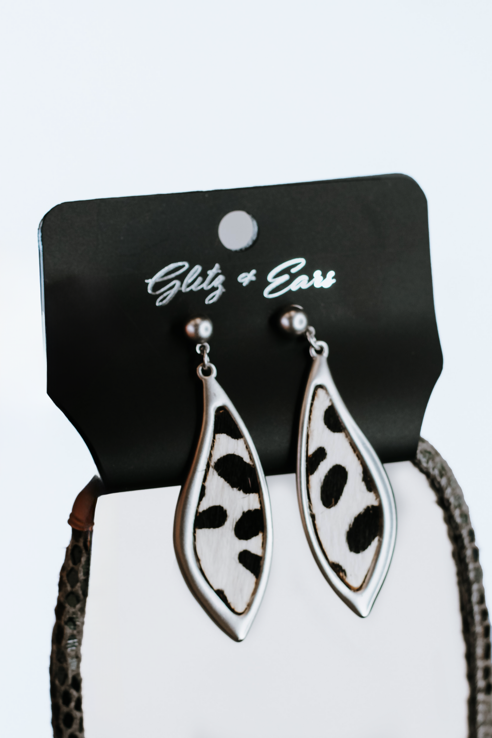 Animal Print Wavy Shapes Statement Necklace