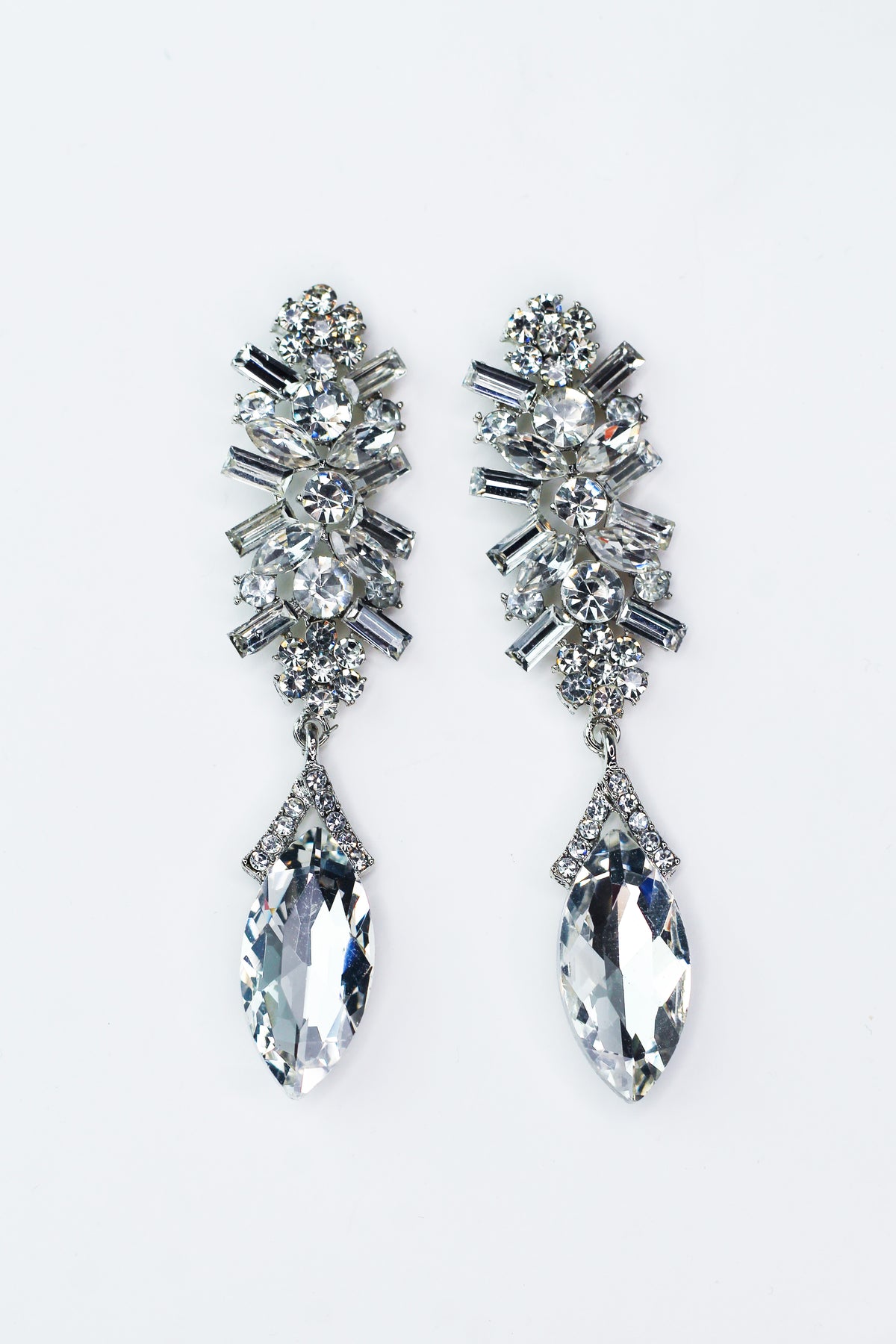 Large Baguette Leaf &amp; Teardrop Dangle Earring