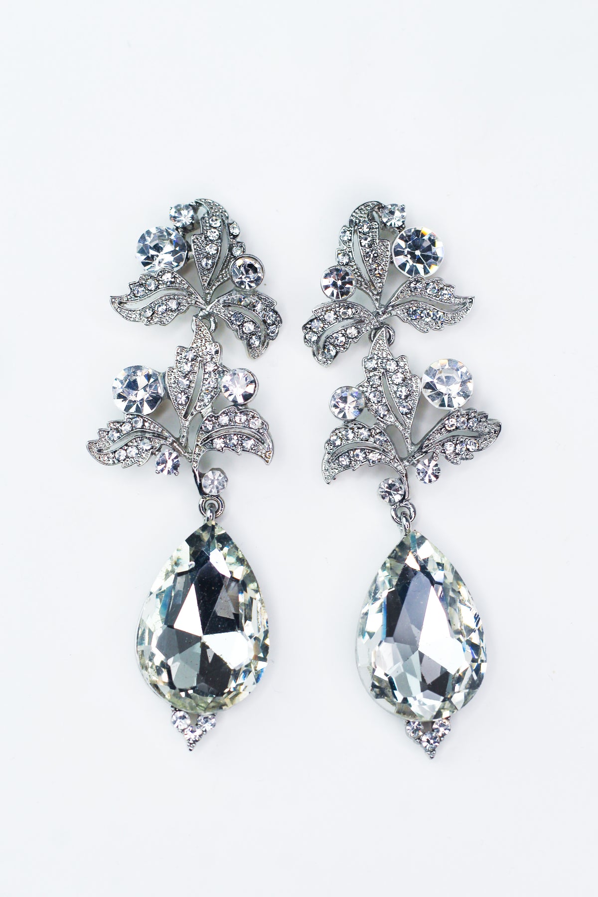 Leafy Top Large Dangling  Teardrop Bottom Earrings