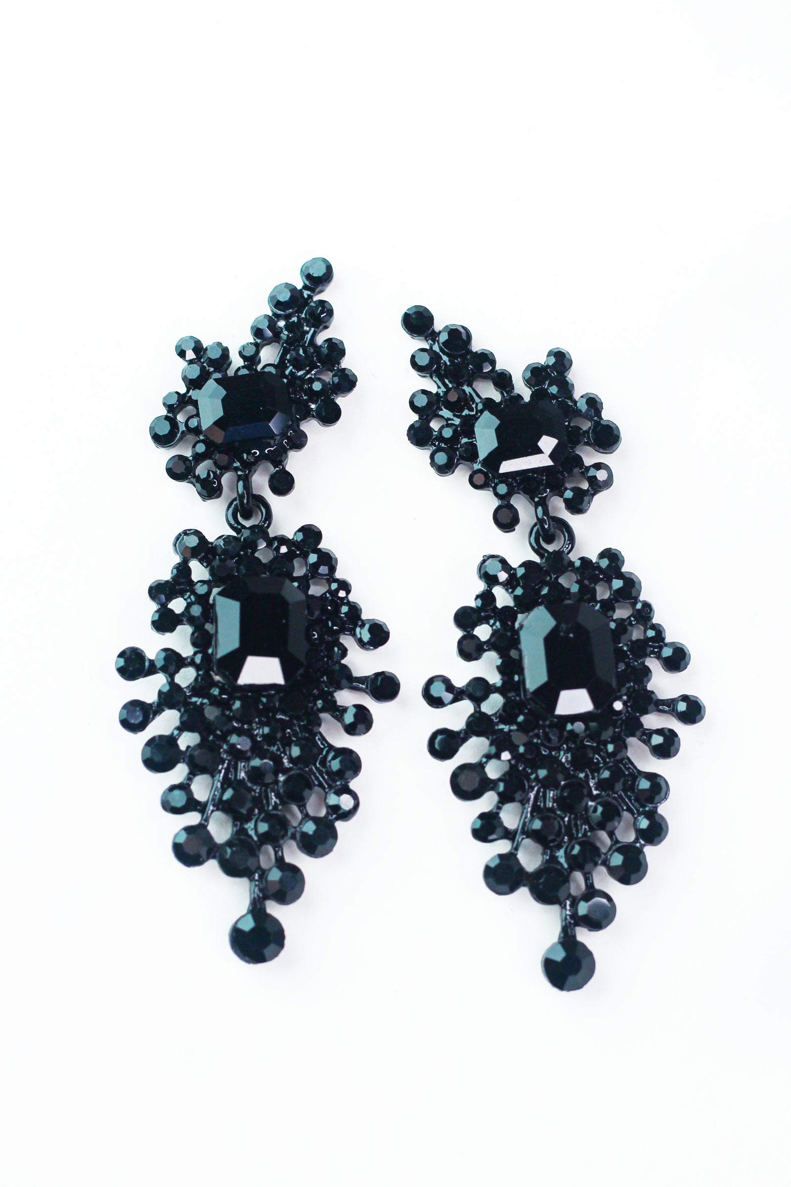 Scatter Stone Emerald Stone Earring