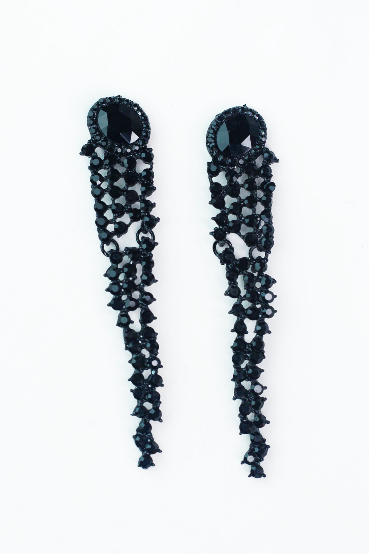 Oval Post Long Point Stagger Stone Earring