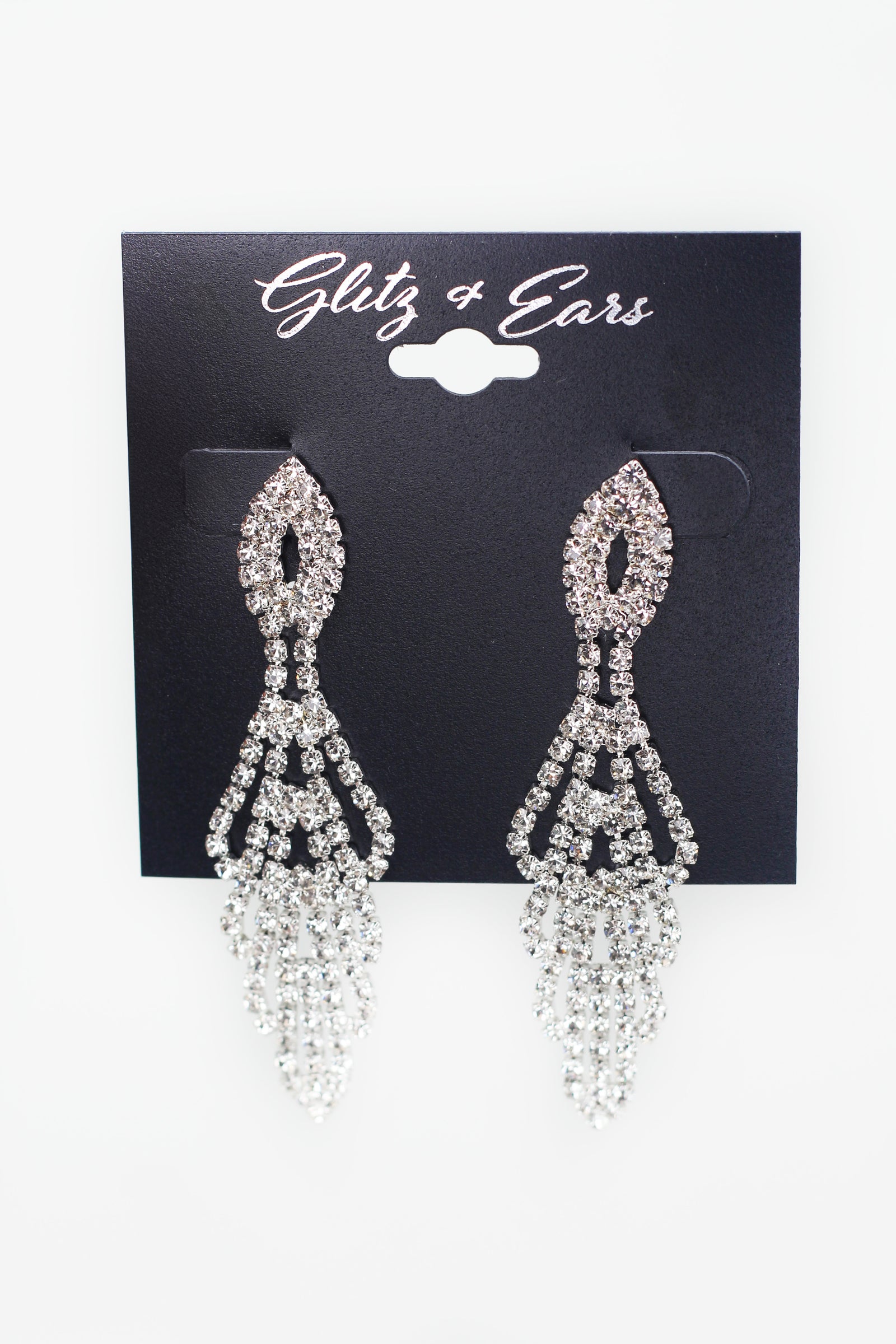 Scallop Sides Long Point Bottom Earring