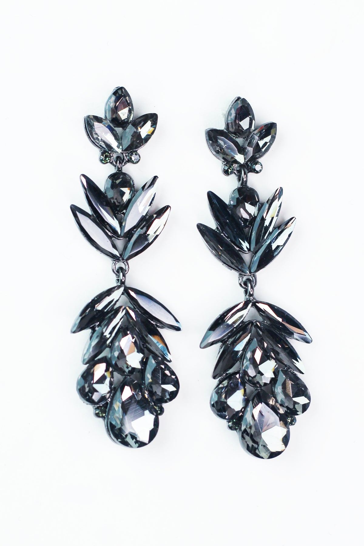Skinny Almond Fan & Teardrop Cluster Bottom Earring