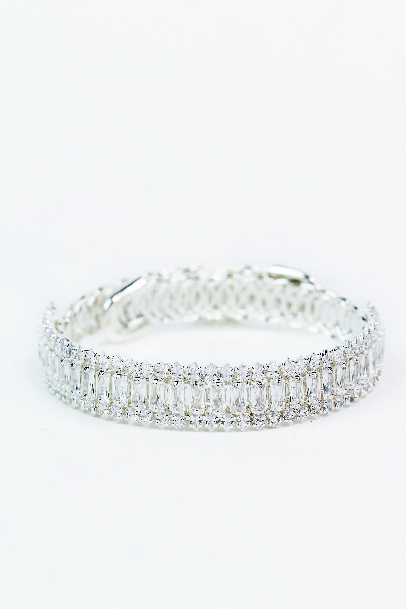 XS Almond Top & Bottom Baguette Middle Bracelet