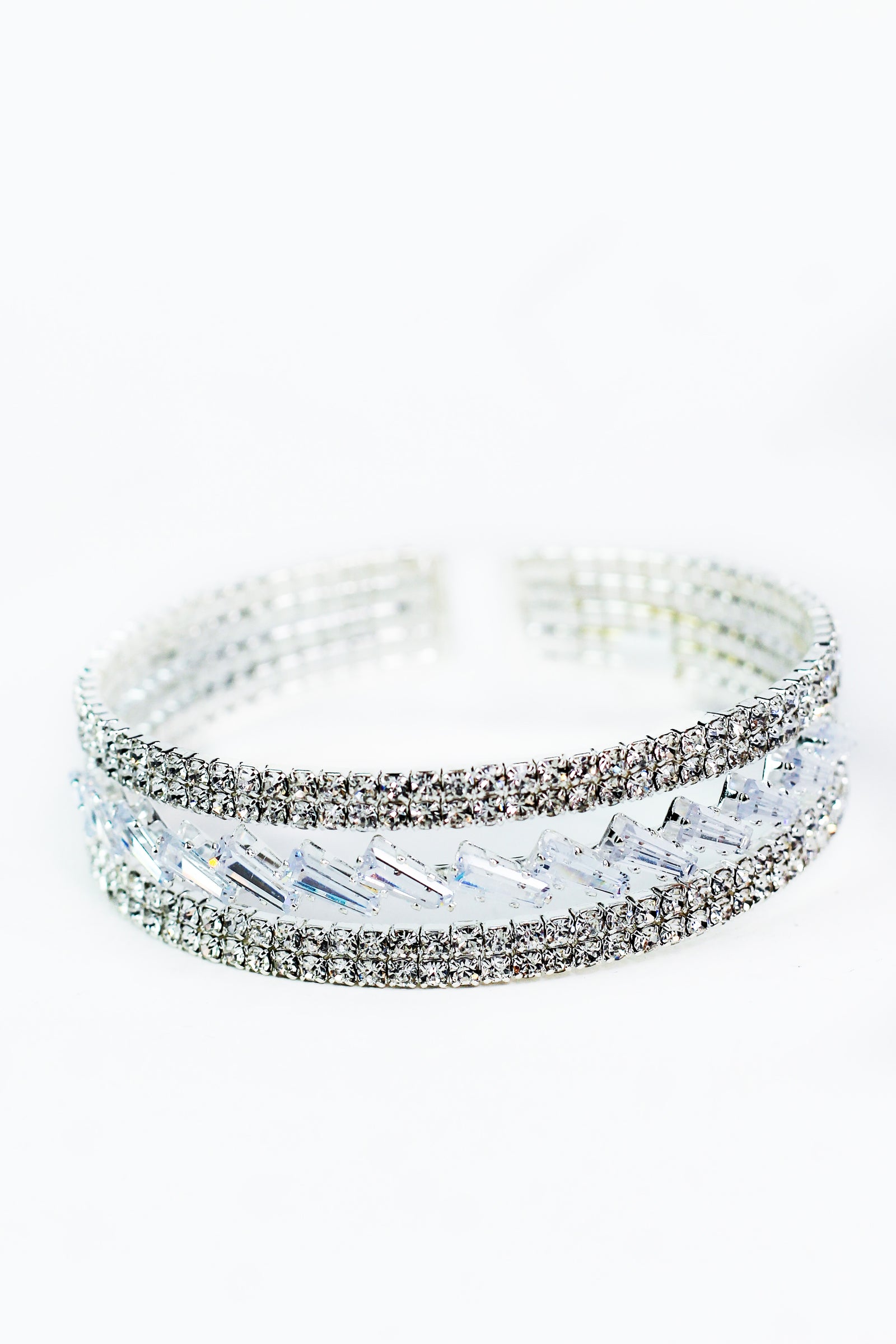 Two Row Two Overlap Circle Large Stone Bracelet