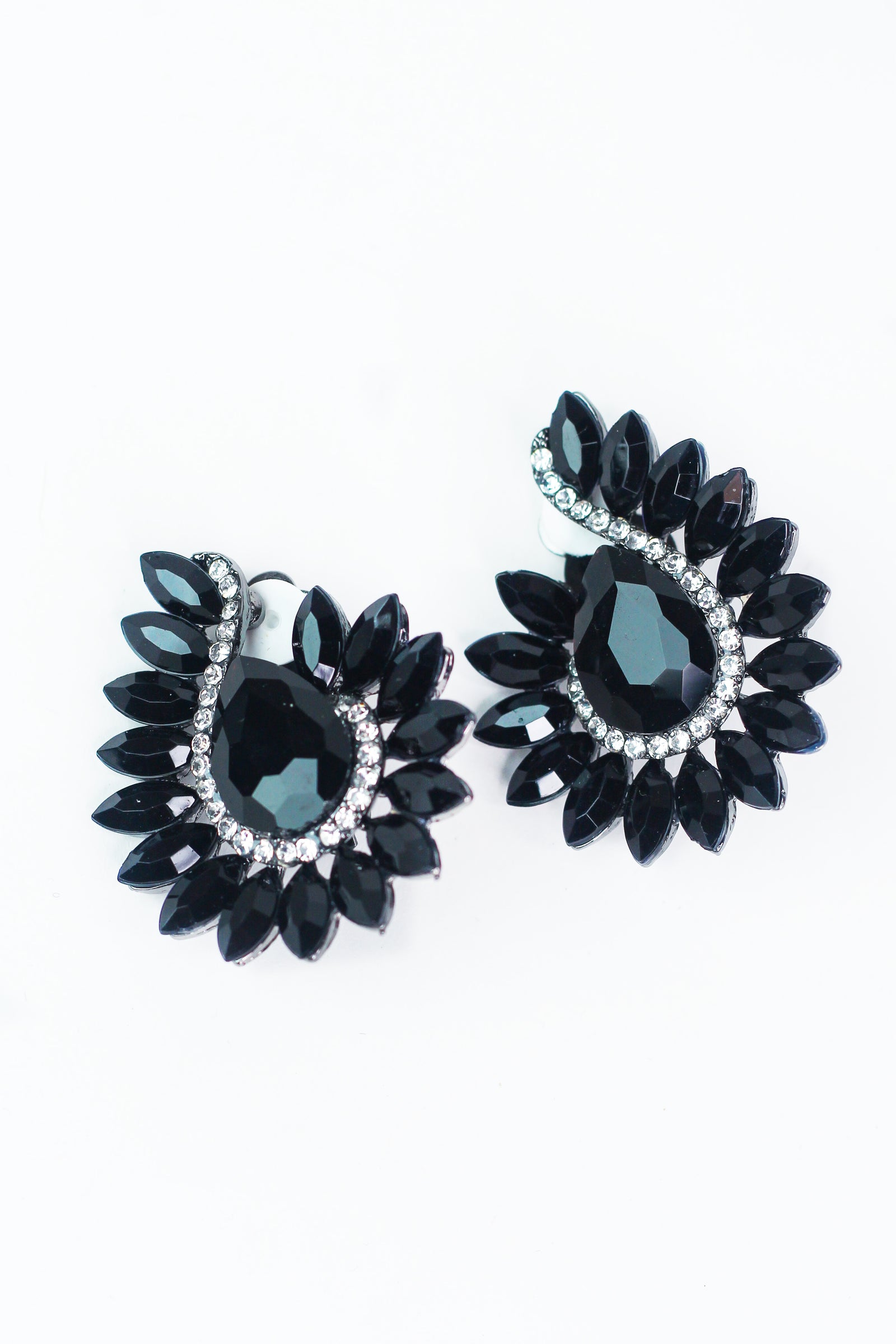 Almond Stone J Teardrop CLIP Earring