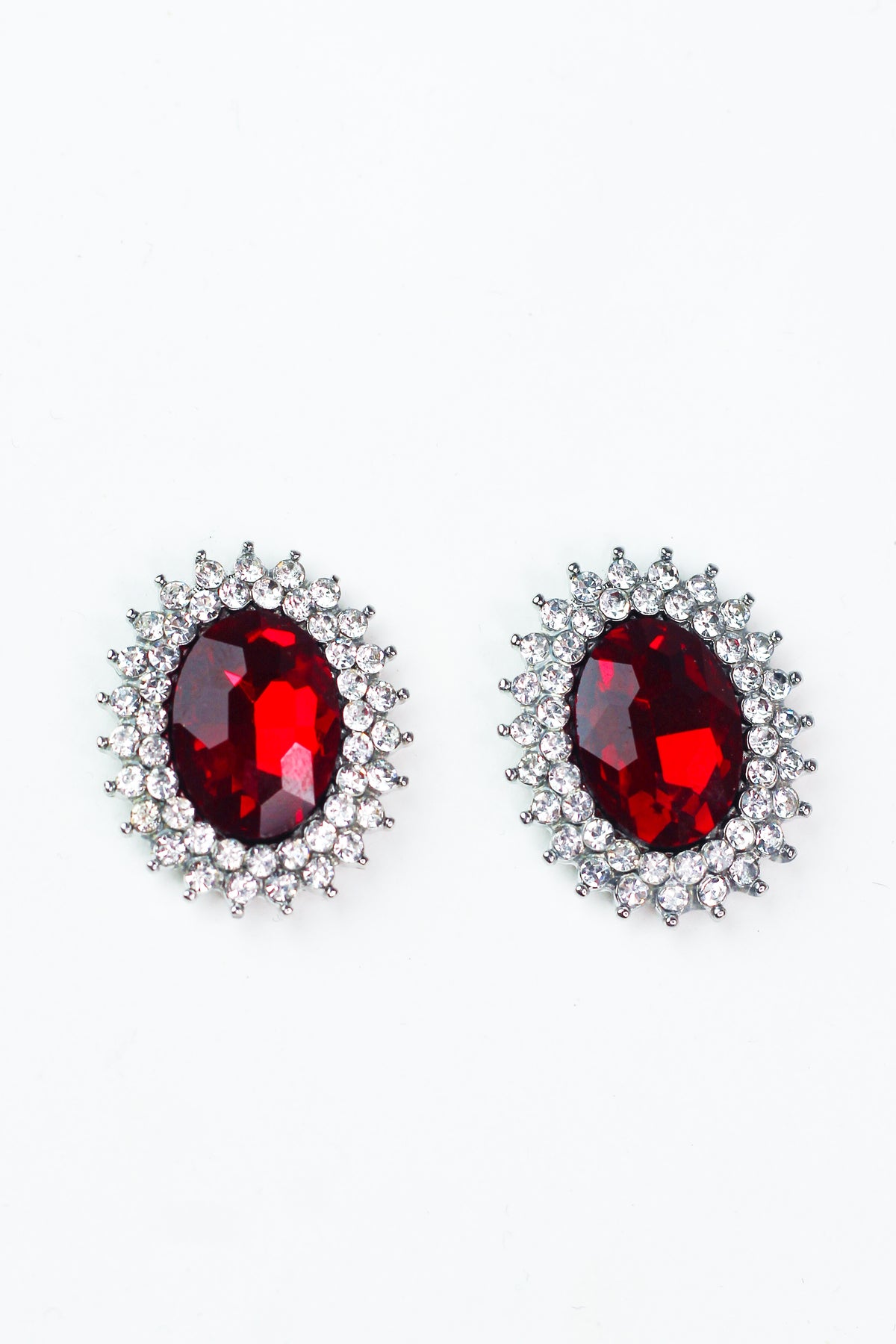 Two Row Trim Oval Stone Stud