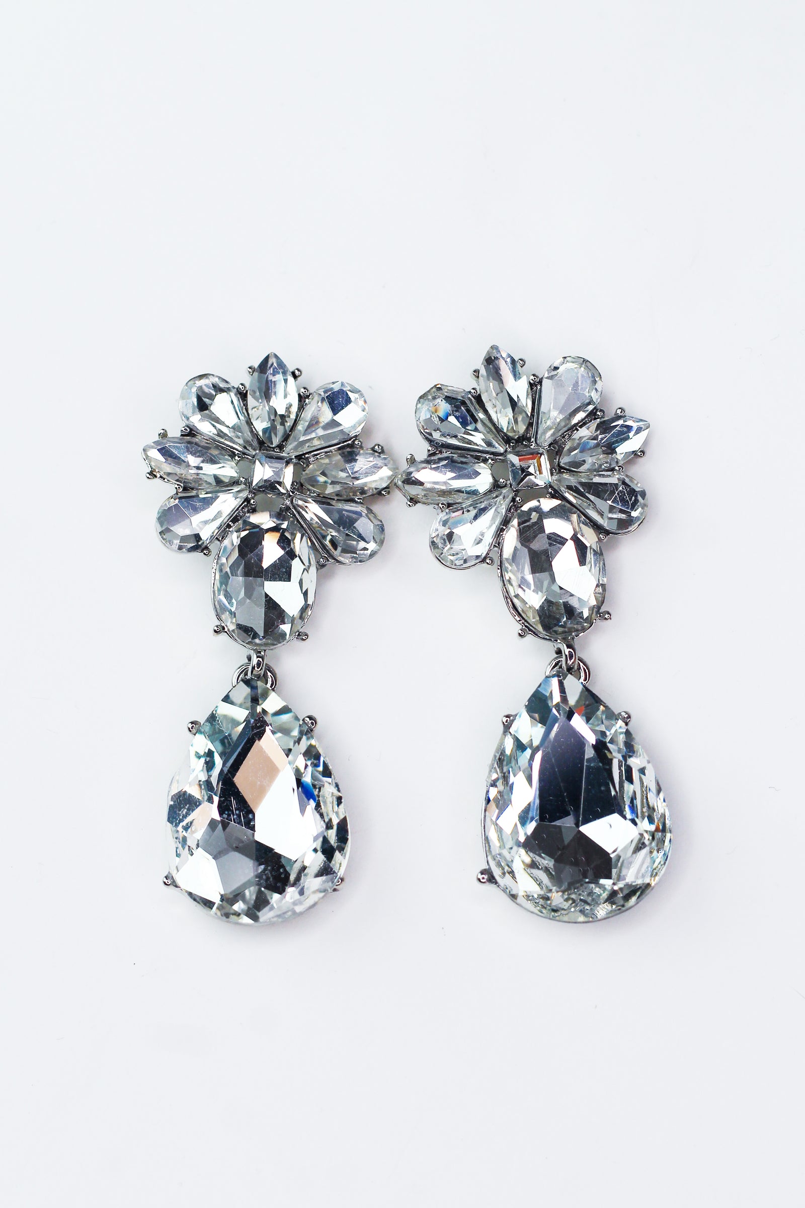 Flowering Rhinestone Top Dangling Almond Earrings