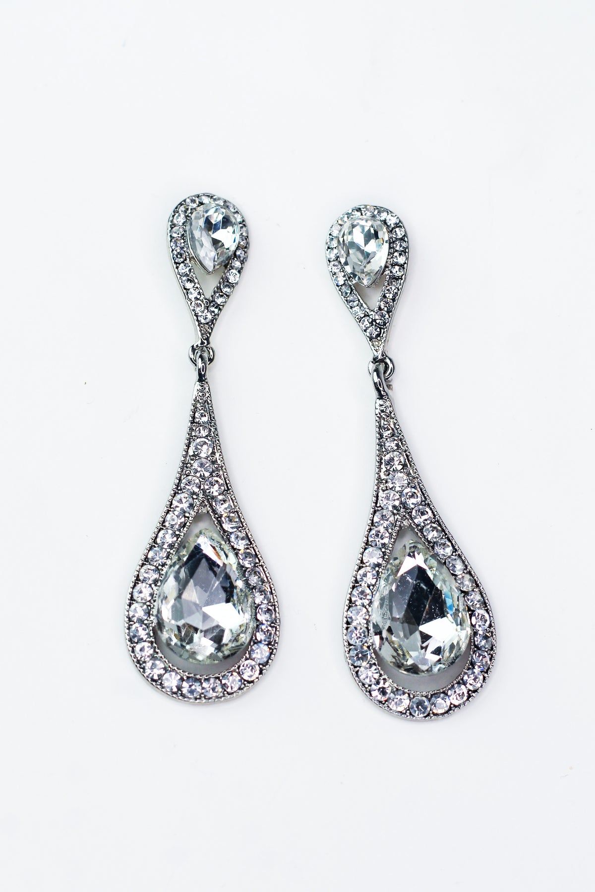 Teardrop W/ Rhinestone Trim