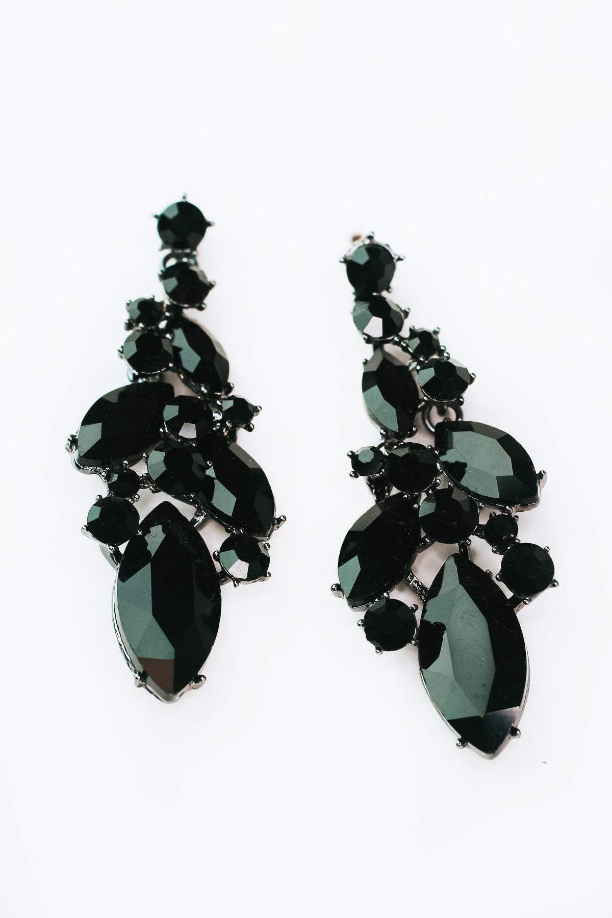 Stagger Almond Scatter Stone Earrings