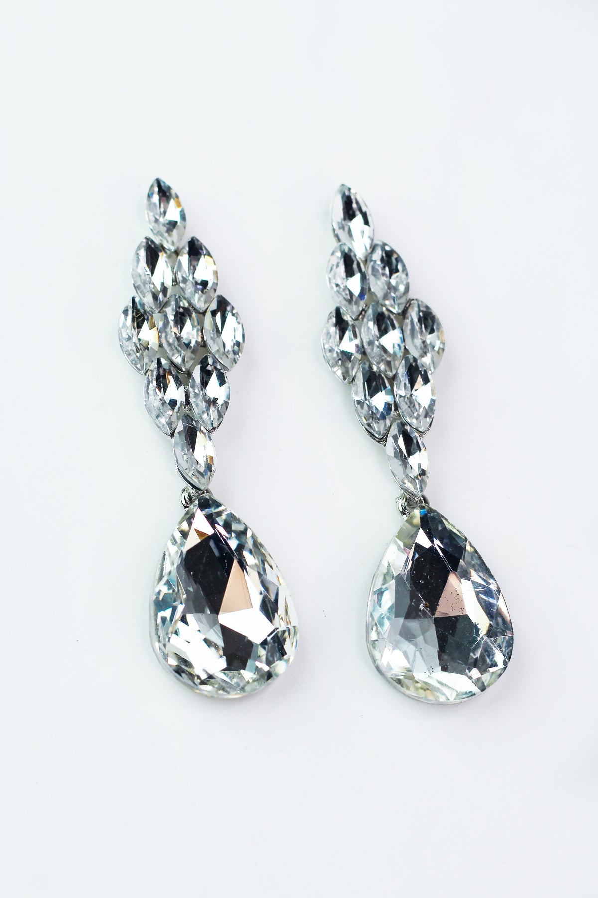 Almond 3-2-1 Teardrop Dangle Earrings