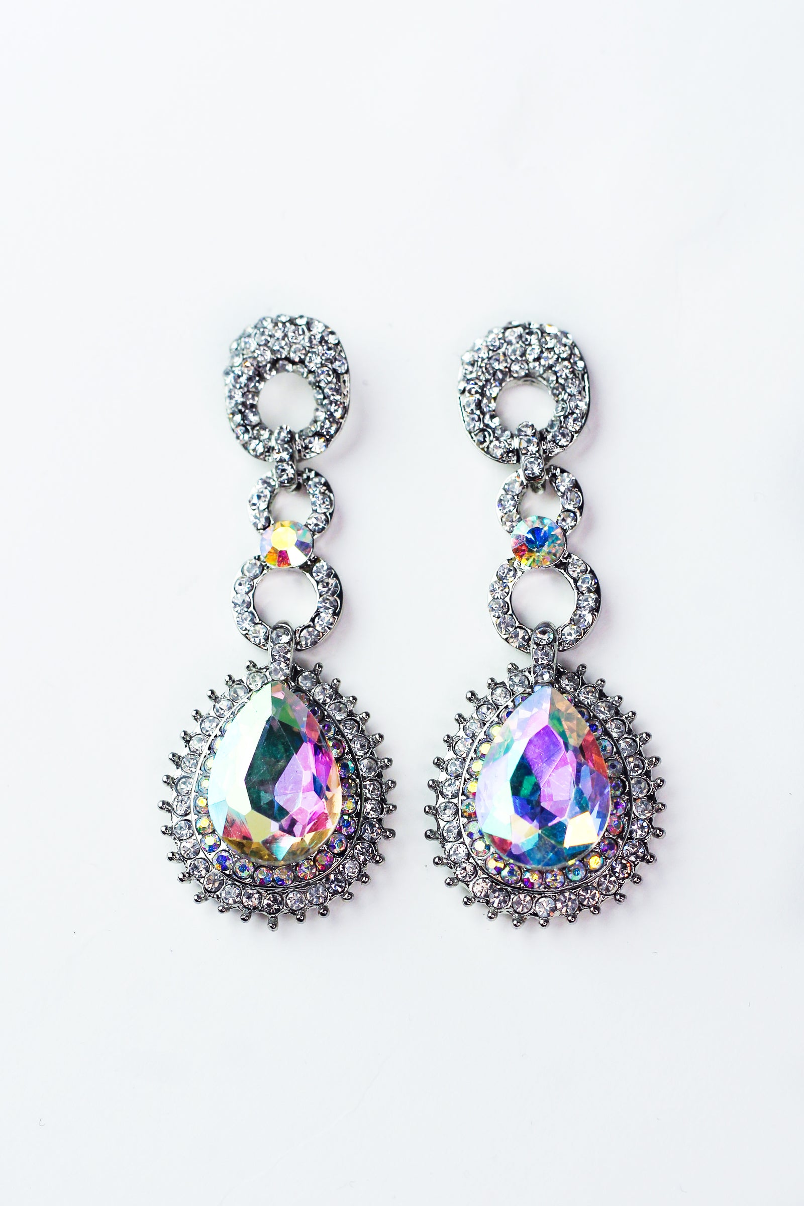 SPIKE EDGE TEARDROP LOOP TOP EARRING