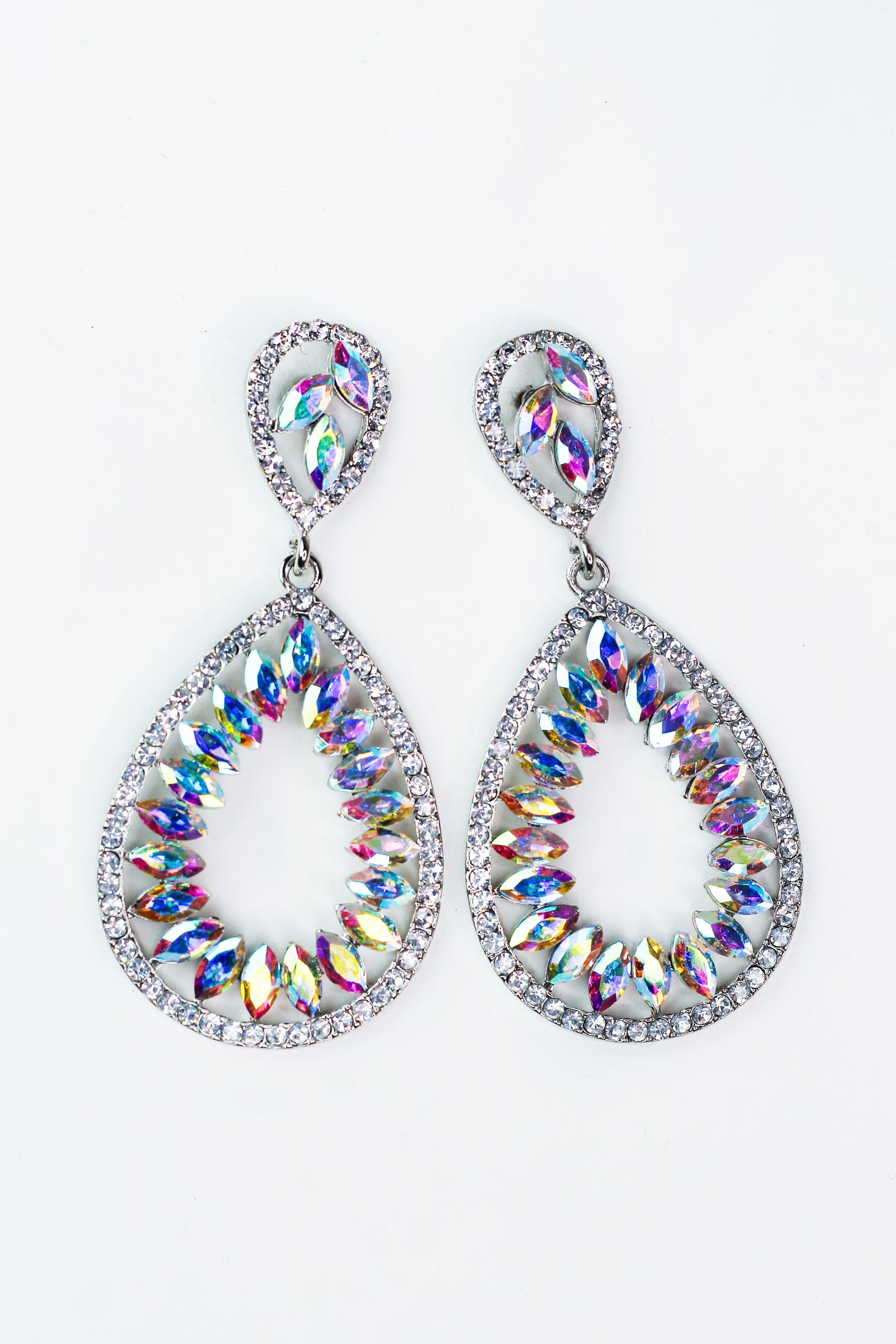 Almond Trim Inside Teardrop Outside Earring