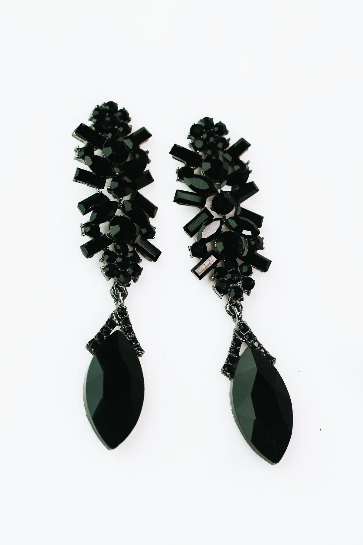 Baguette &amp; Almond Stagger Almond Bottom Earring