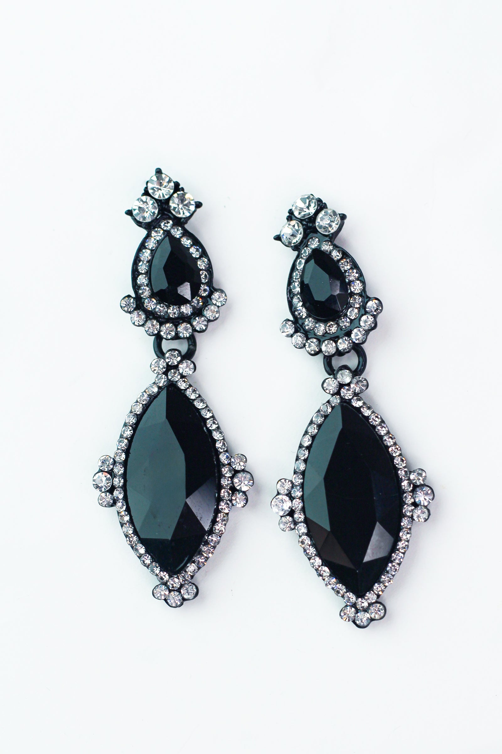 Small Cluster & Trim Almond Earring
