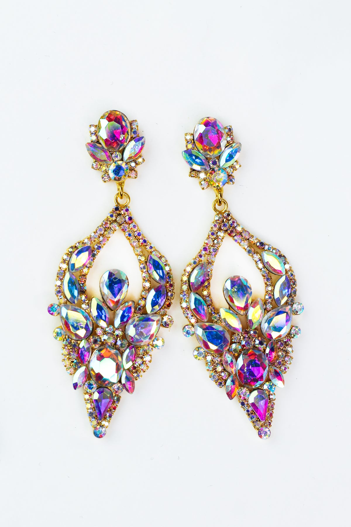 Almond &amp; Teardrop Oval Bottom Point Earring