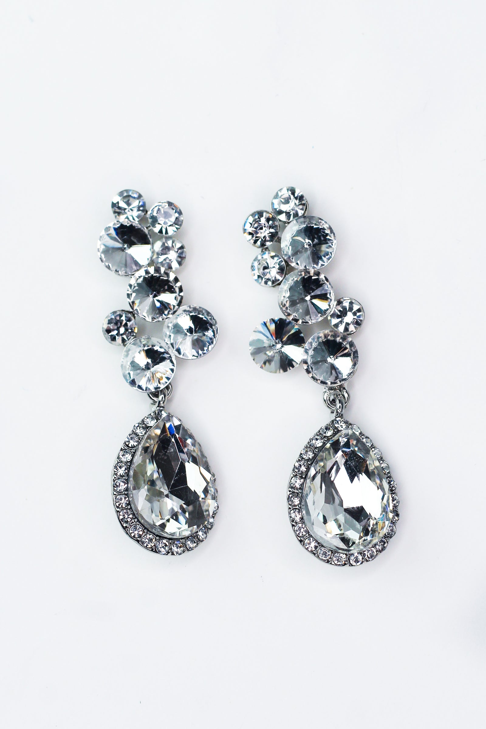 Cluster Circle Top with Teardrop Earring