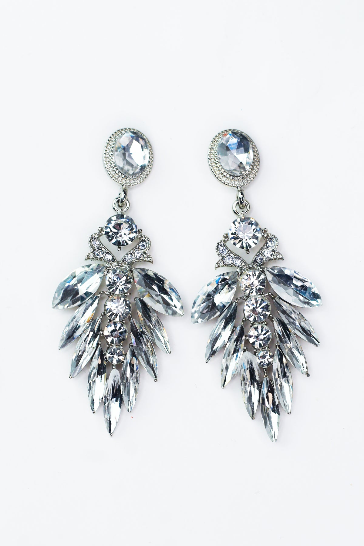 Oval Post Narrow Almond Sides Stones Middle Earring