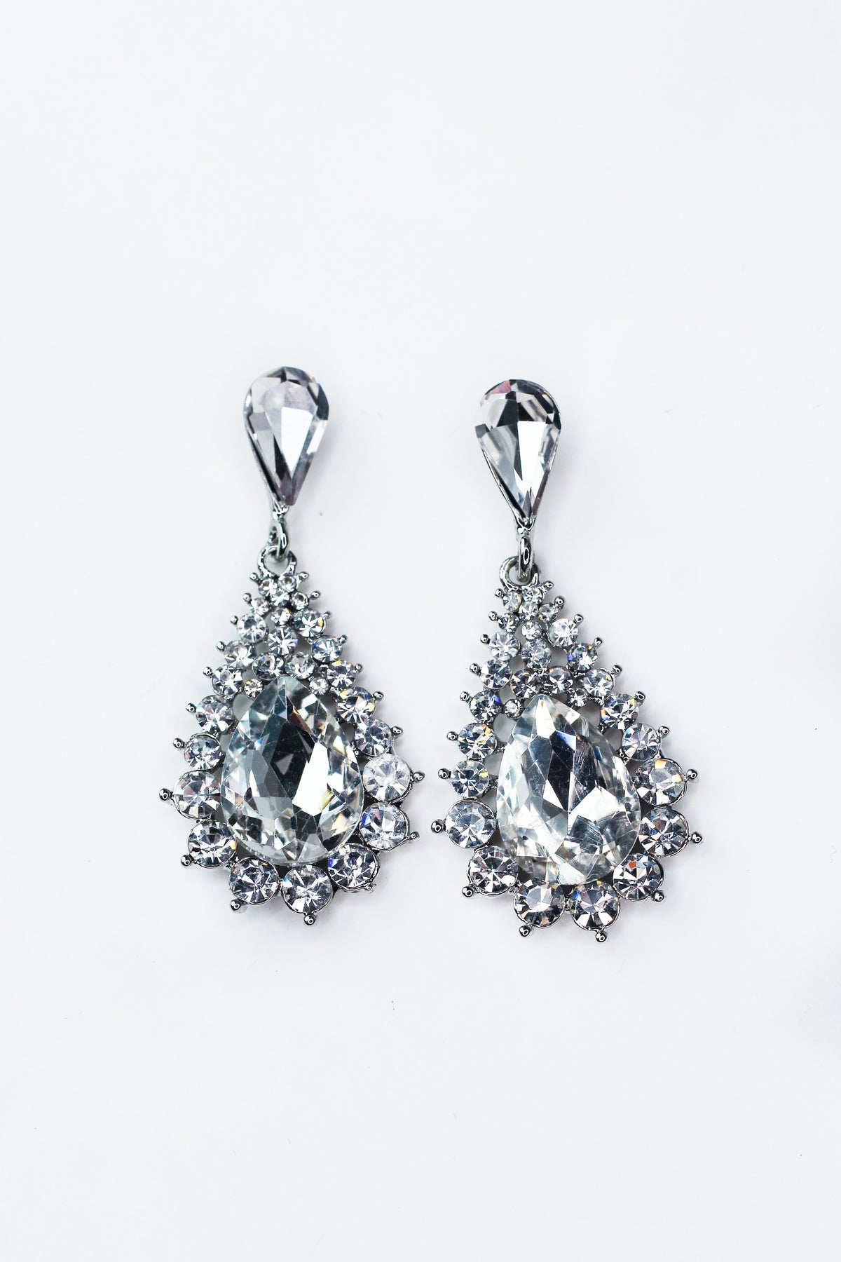 Teardrop Rhinestone Outline Stone Earring