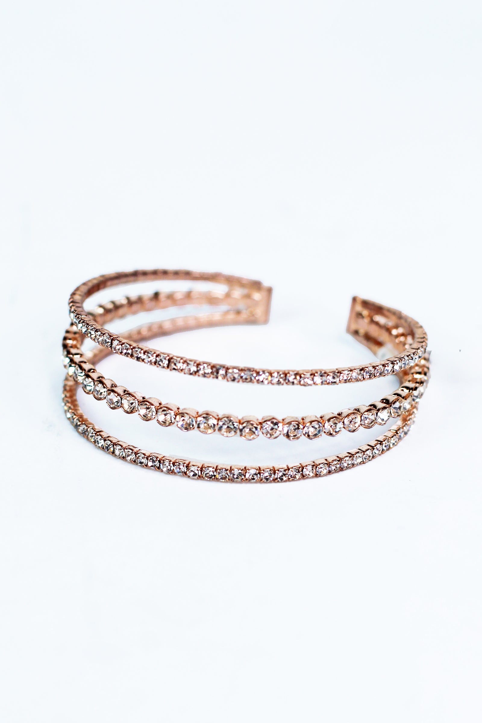 Three Row Circle Outline Row Middle Bracelet