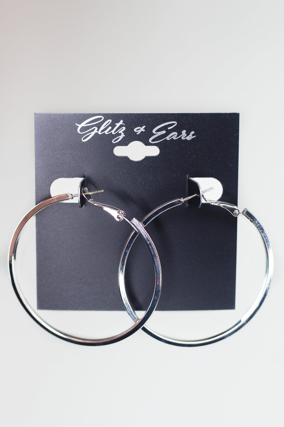 Medium Simple Metal Level Back Hoops