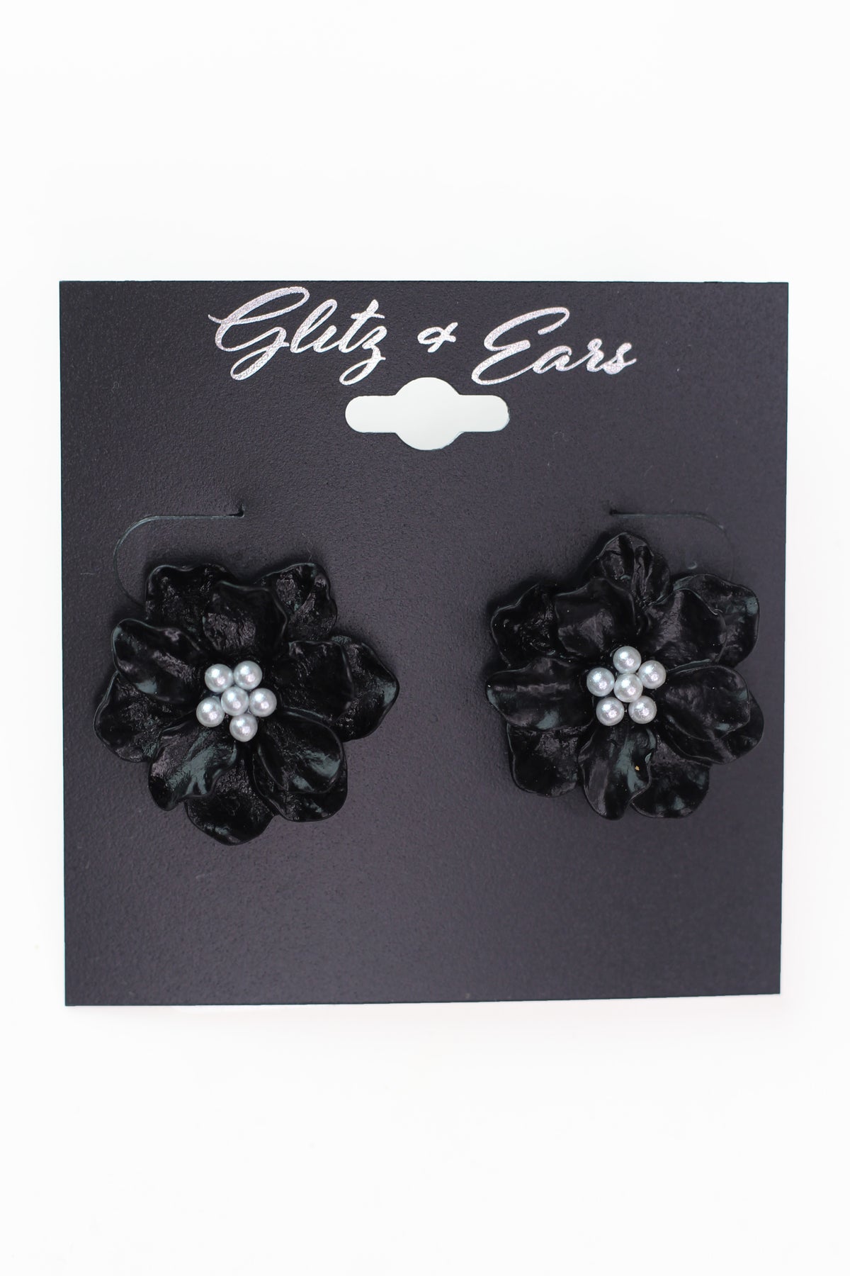 Flower w/ Center Pearls Stud Earrings