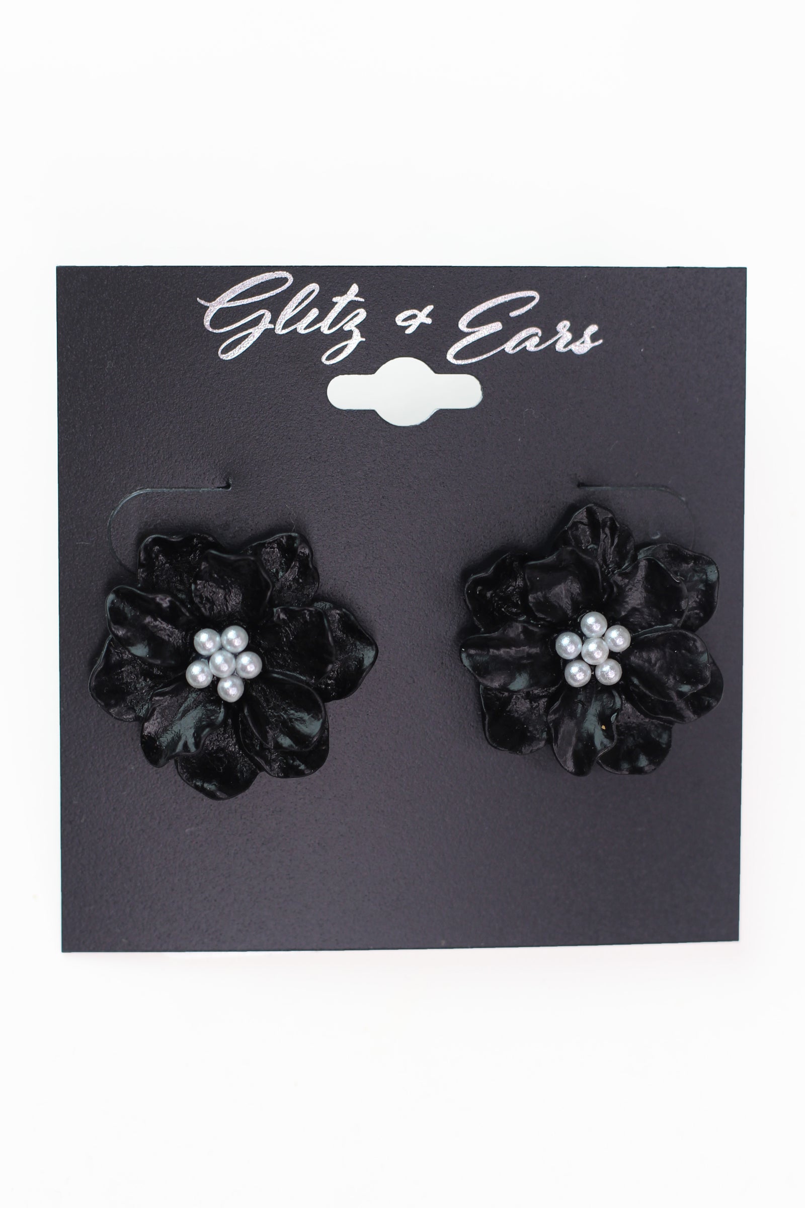 Flower w/ Center Pearls Stud Earrings