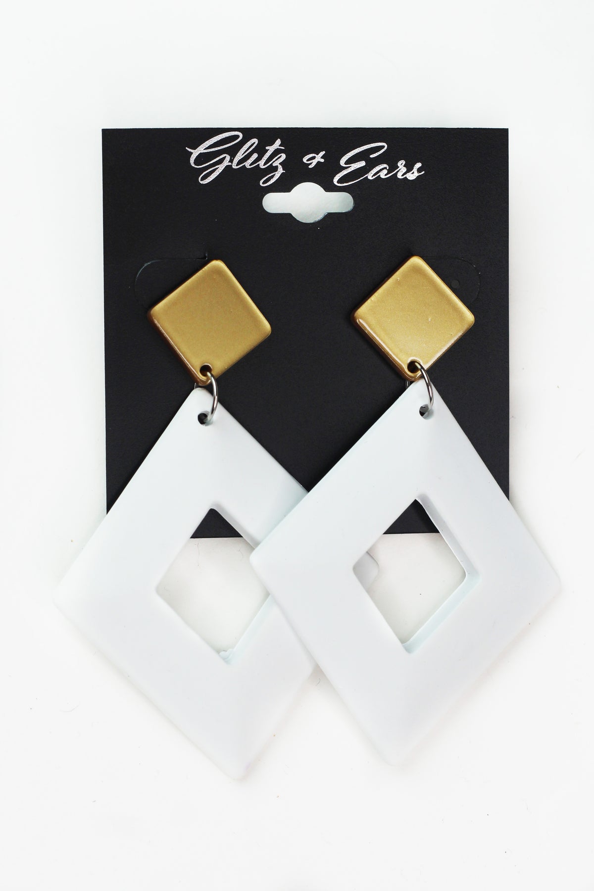 Dangling Diamond Shaped Earrings